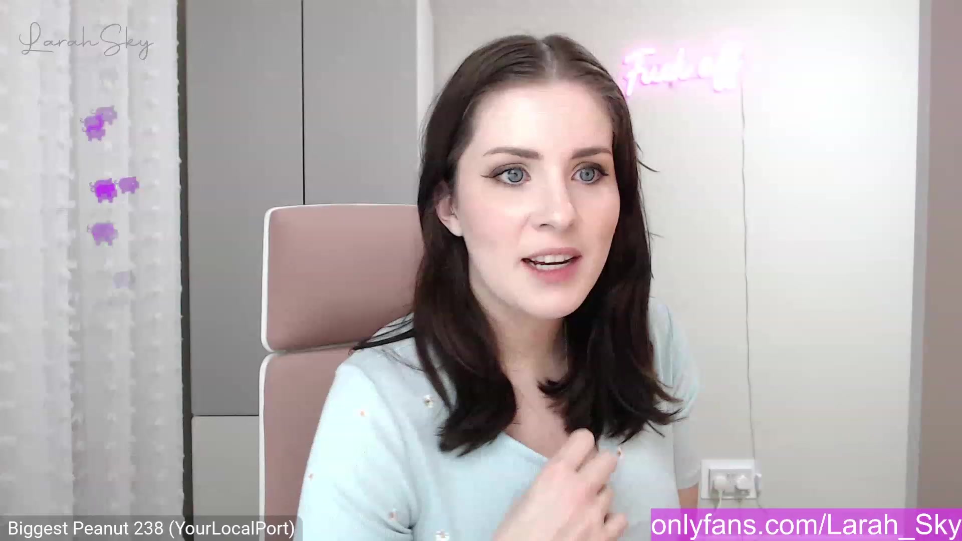 Gallery image thumbnail from Larah_Sky's myfreecams stream on, 12/26/2022, 20:22 image 20 of 20