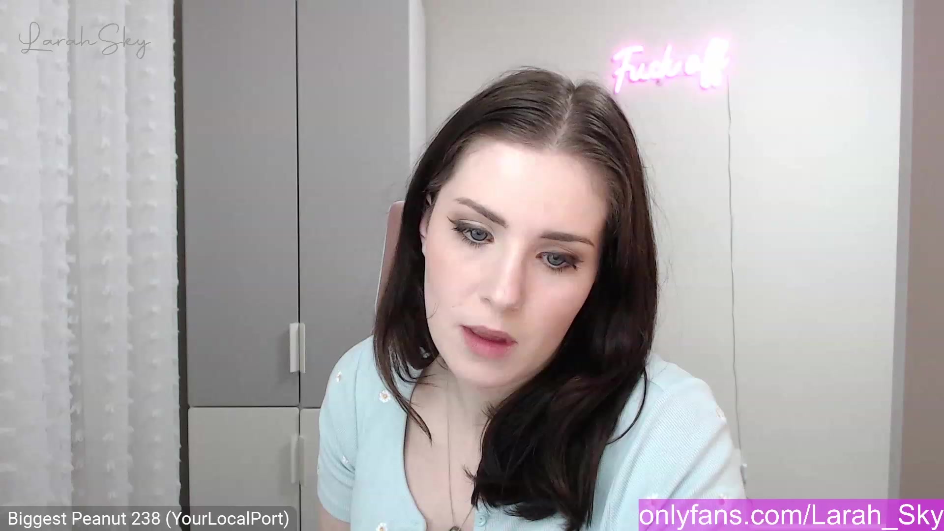 Gallery image thumbnail from Larah_Sky's myfreecams stream on, 12/26/2022, 22:22 image 4 of 20