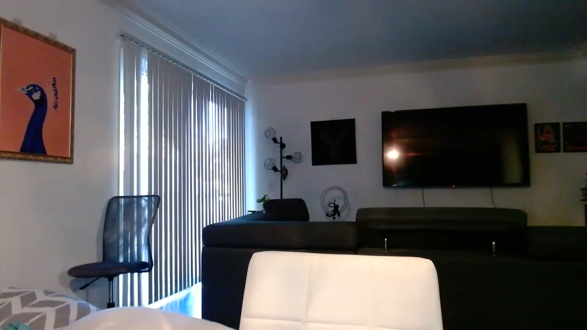 Gallery image thumbnail from Larah_Sky's myfreecams stream on, 01/18/2023, 20:08 image 4 of 20