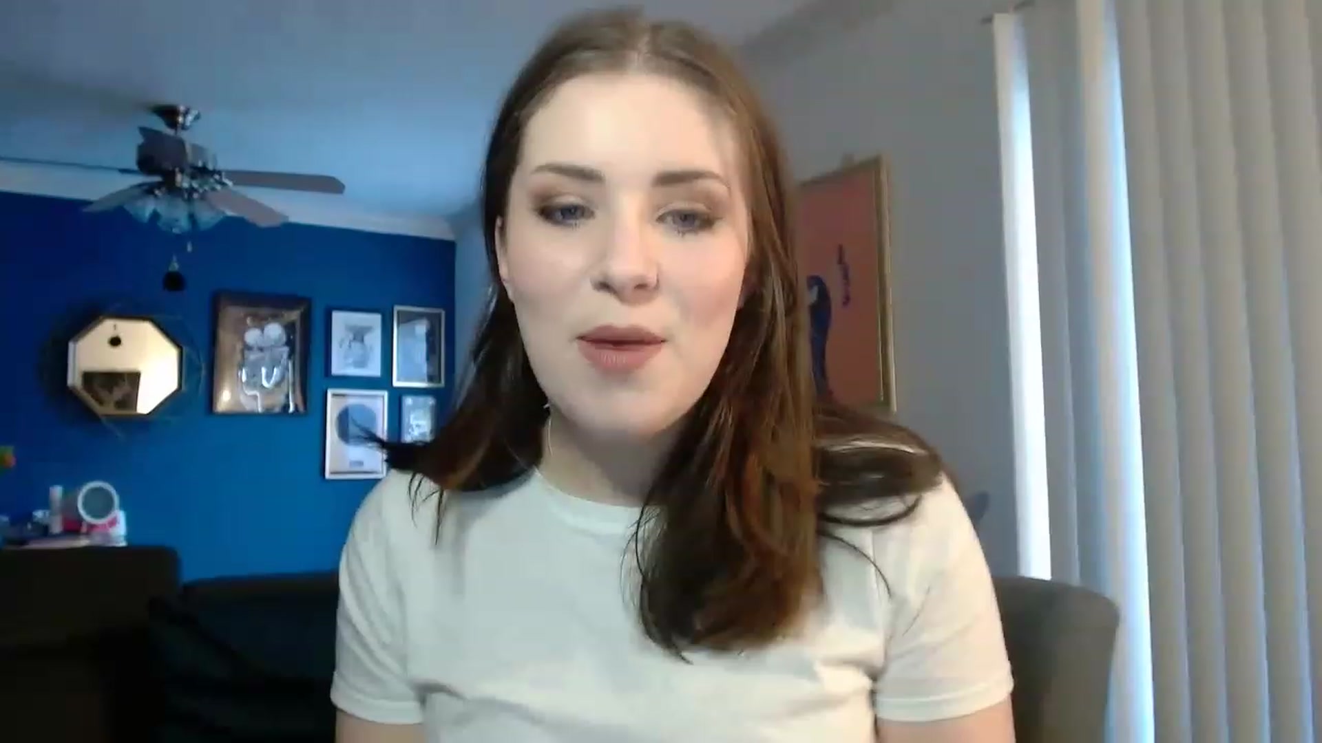 Gallery image thumbnail from Larah_Sky's myfreecams stream on, 01/19/2023, 21:20 image 11 of 20