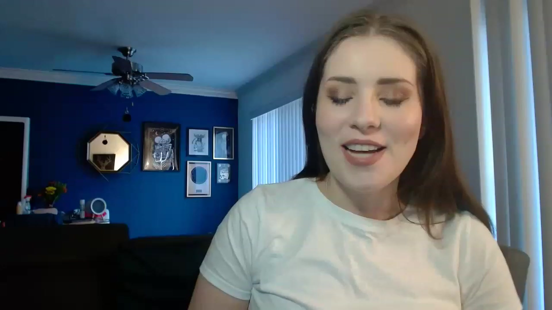 Gallery image thumbnail from Larah_Sky's myfreecams stream on, 01/19/2023, 21:20 image 7 of 20