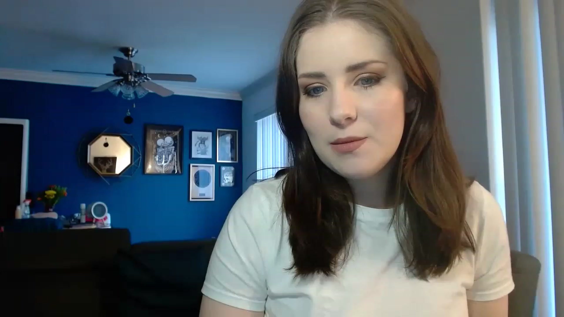 Gallery image thumbnail from Larah_Sky's myfreecams stream on, 01/19/2023, 21:20 image 3 of 20