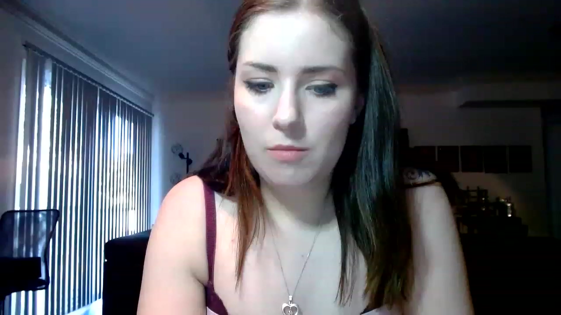 Gallery image thumbnail from Larah_Sky's myfreecams stream on, 01/21/2023, 20:39 image 11 of 20