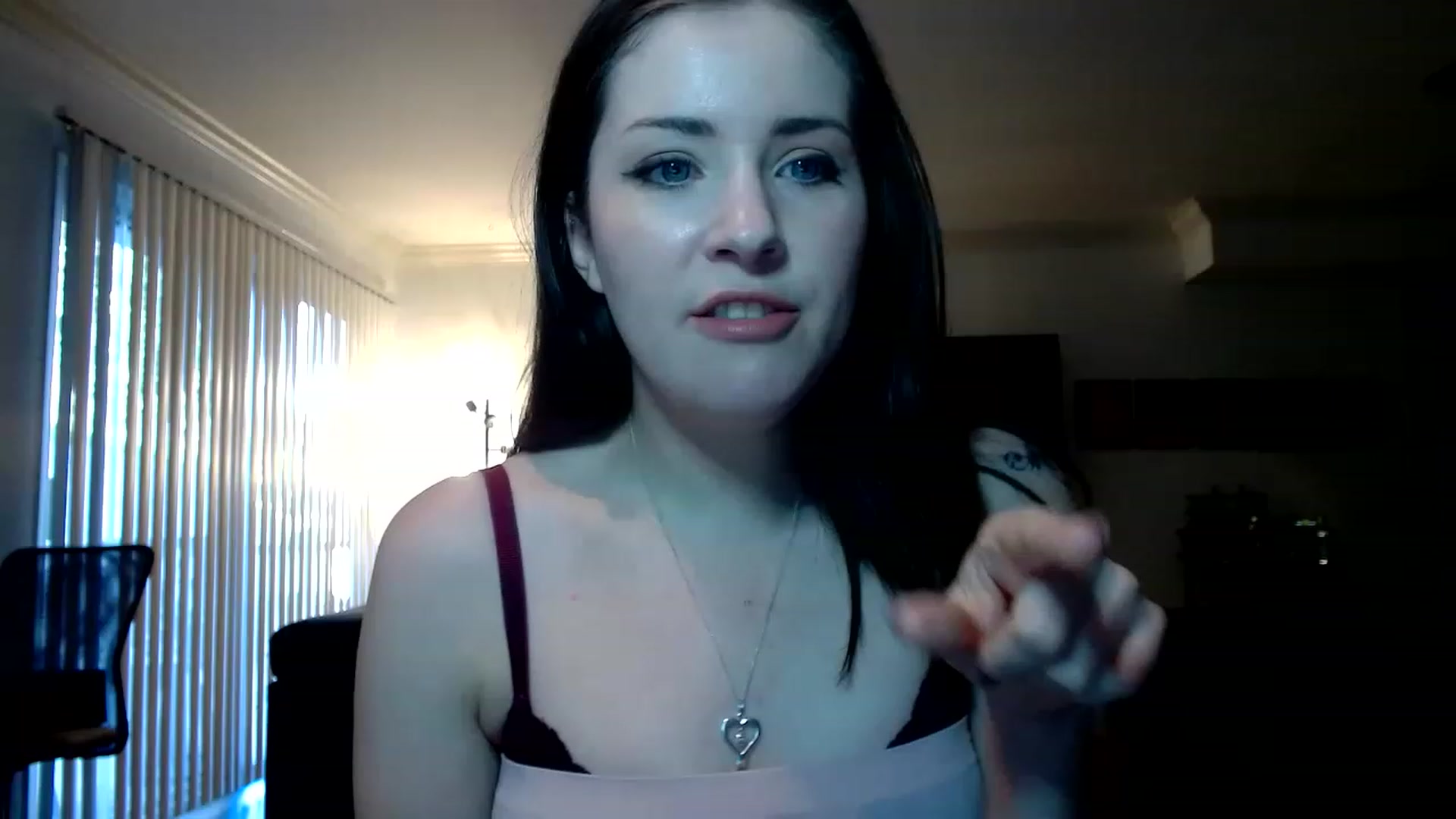 Gallery image thumbnail from Larah_Sky's myfreecams stream on, 01/21/2023, 20:39 image 10 of 20