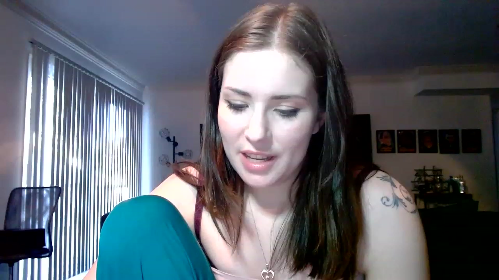 Gallery image thumbnail from Larah_Sky's myfreecams stream on, 01/21/2023, 20:39 image 18 of 20