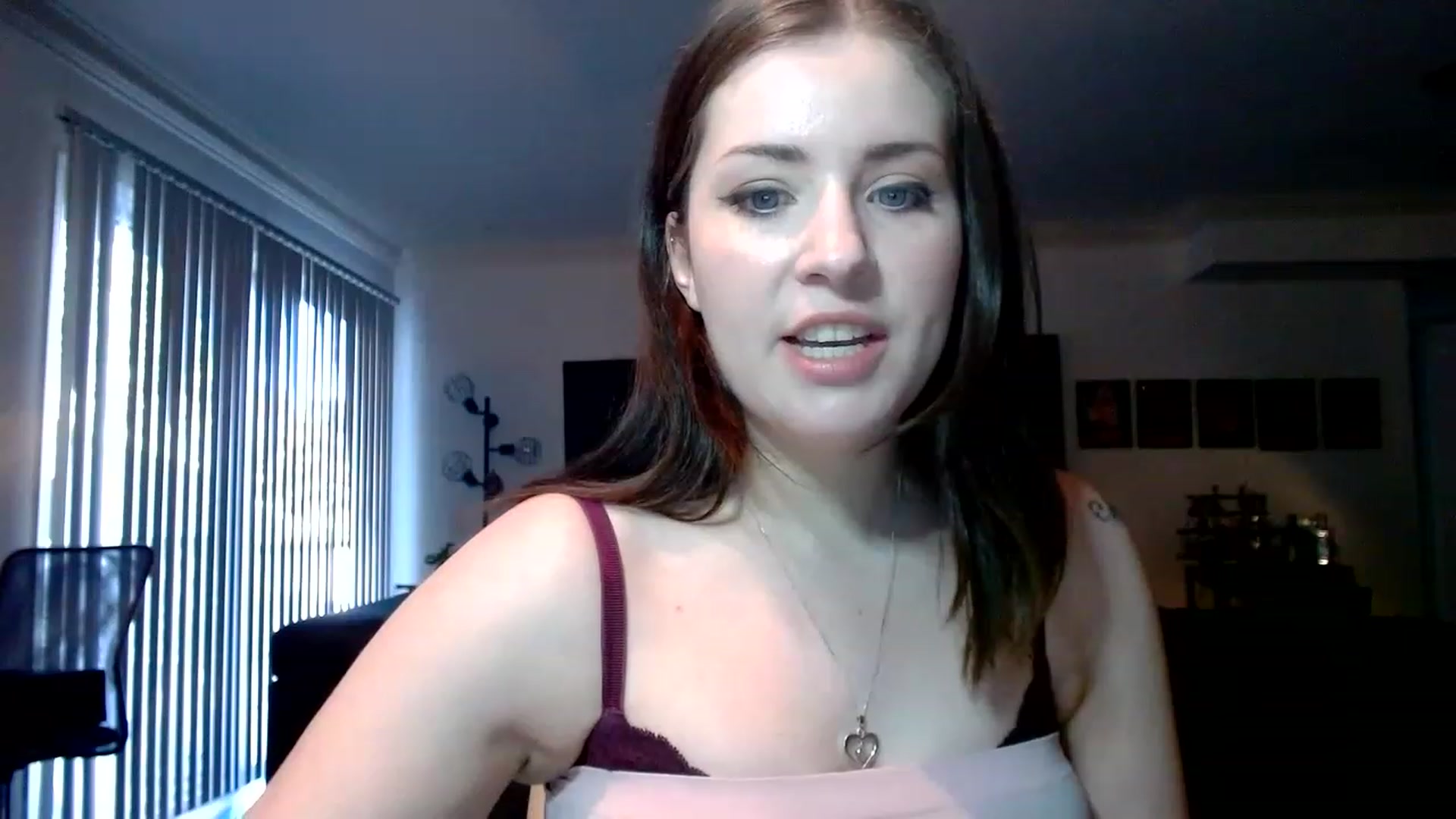 Gallery image thumbnail from Larah_Sky's myfreecams stream on, 01/21/2023, 20:39 image 13 of 20