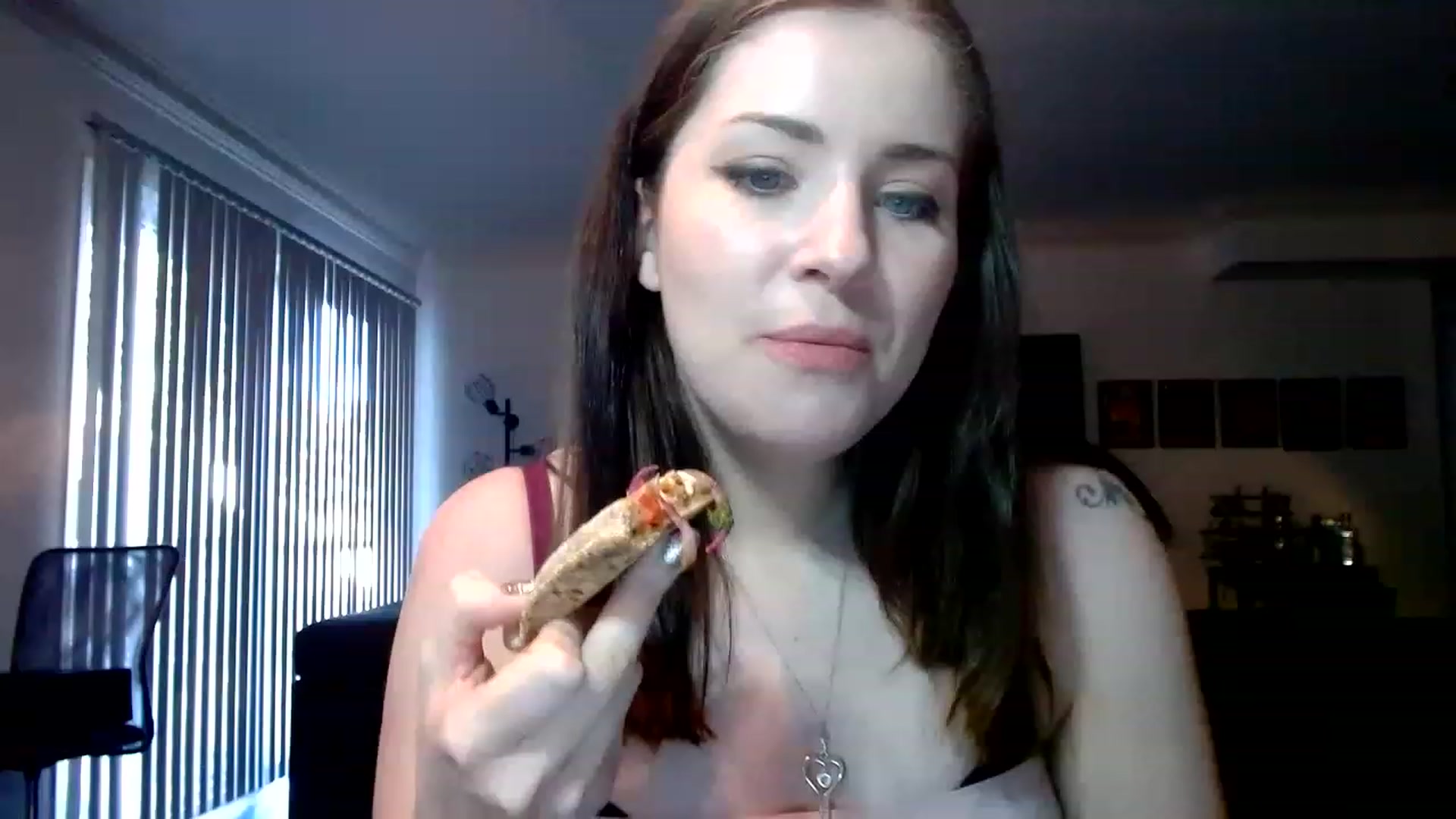 Gallery image thumbnail from Larah_Sky's myfreecams stream on, 01/21/2023, 21:49 image 1 of 20