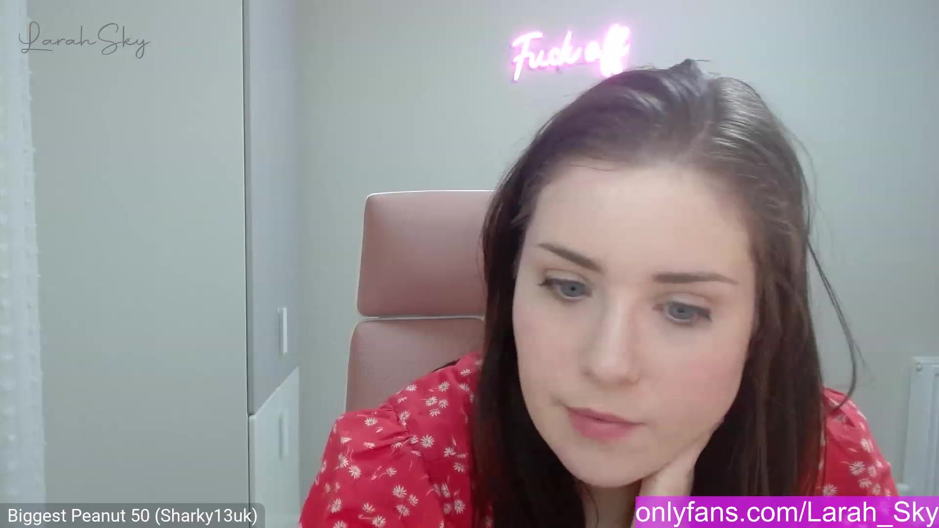 Gallery image thumbnail from Larah_Sky's myfreecams stream on, 02/05/2023, 23:11 image 14 of 20