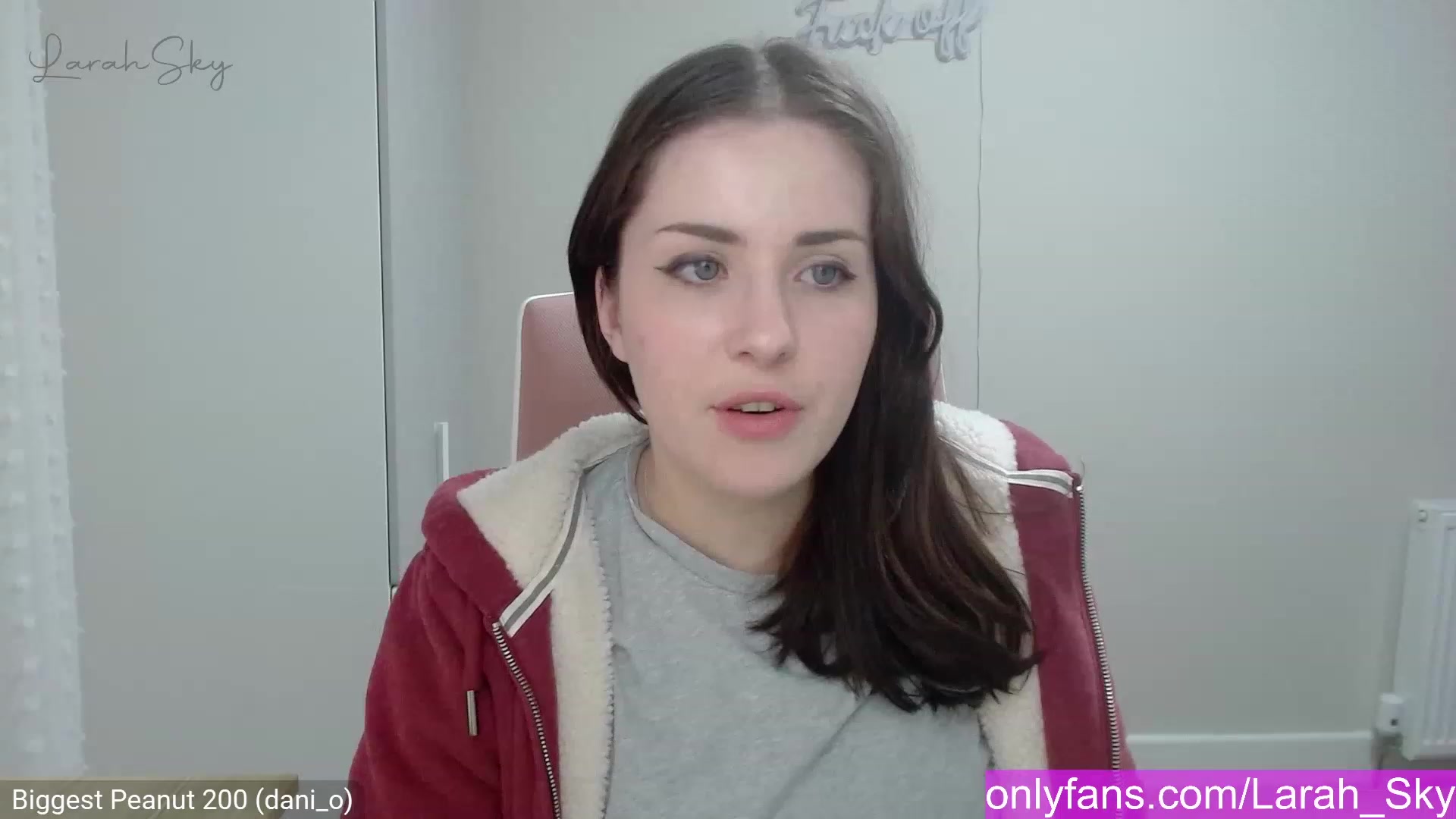 Gallery image thumbnail from Larah_Sky's myfreecams stream on, 02/07/2023, 24:18 image 11 of 20