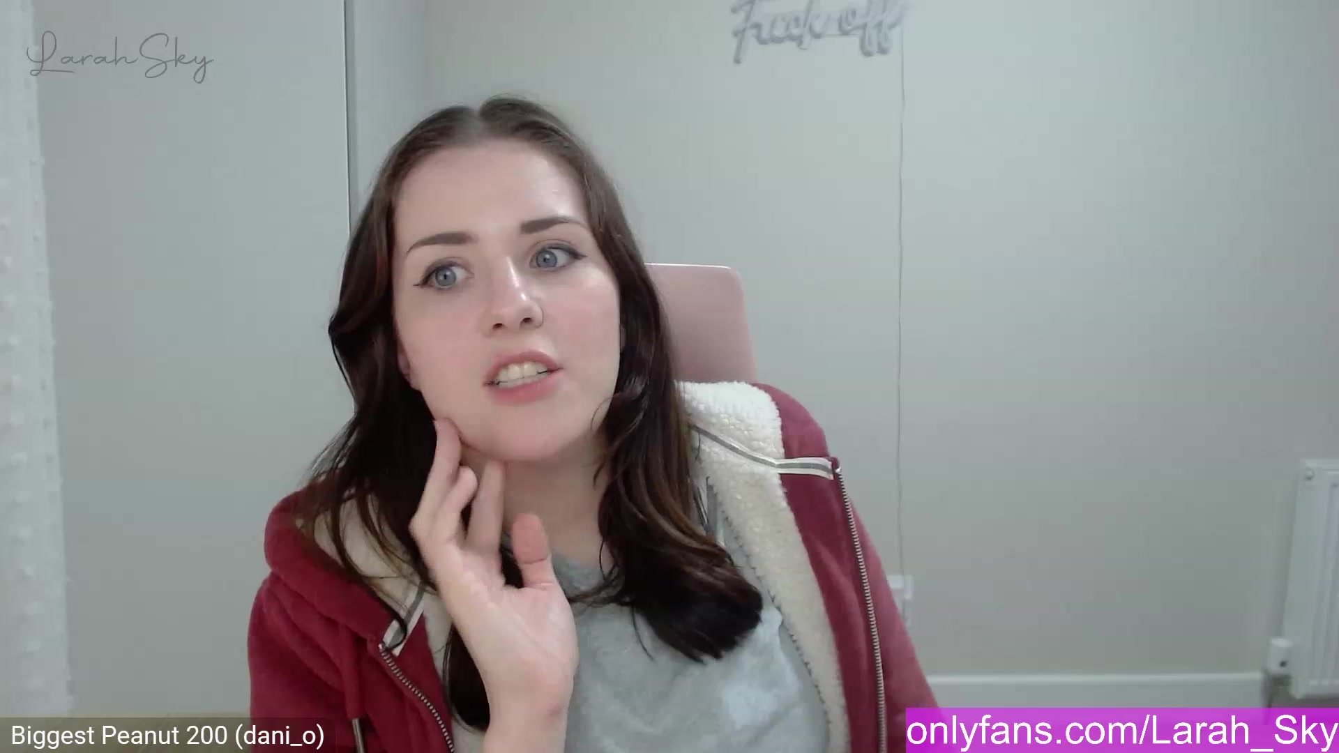 Gallery image thumbnail from Larah_Sky's myfreecams stream on, 02/07/2023, 24:18 image 20 of 20