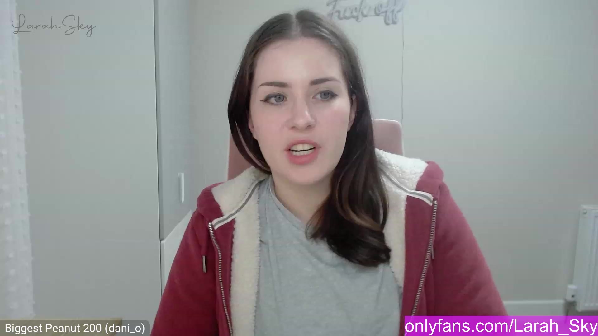 Gallery image thumbnail from Larah_Sky's myfreecams stream on, 02/07/2023, 24:18 image 12 of 20