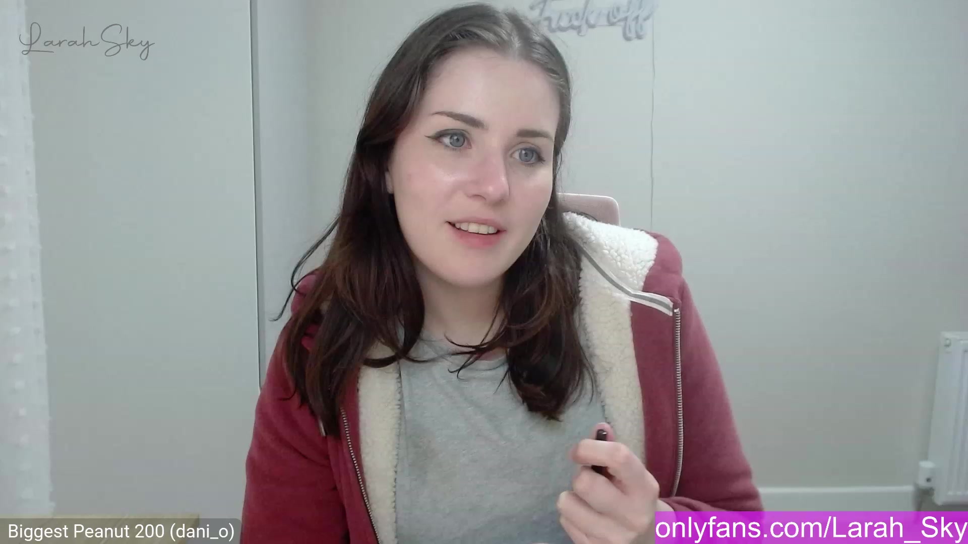 Gallery image thumbnail from Larah_Sky's myfreecams stream on, 02/07/2023, 01:12 image 17 of 20