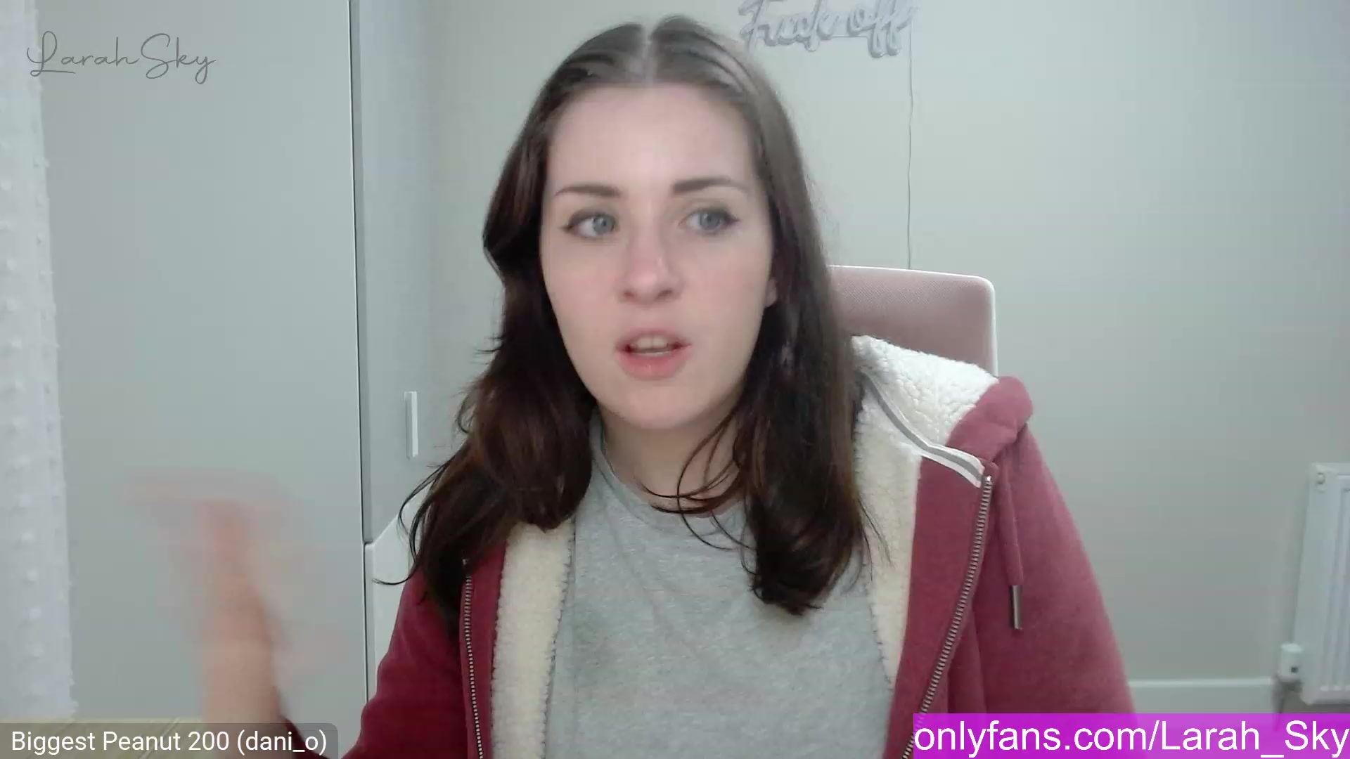 Gallery image thumbnail from Larah_Sky's myfreecams stream on, 02/07/2023, 01:12 image 16 of 20