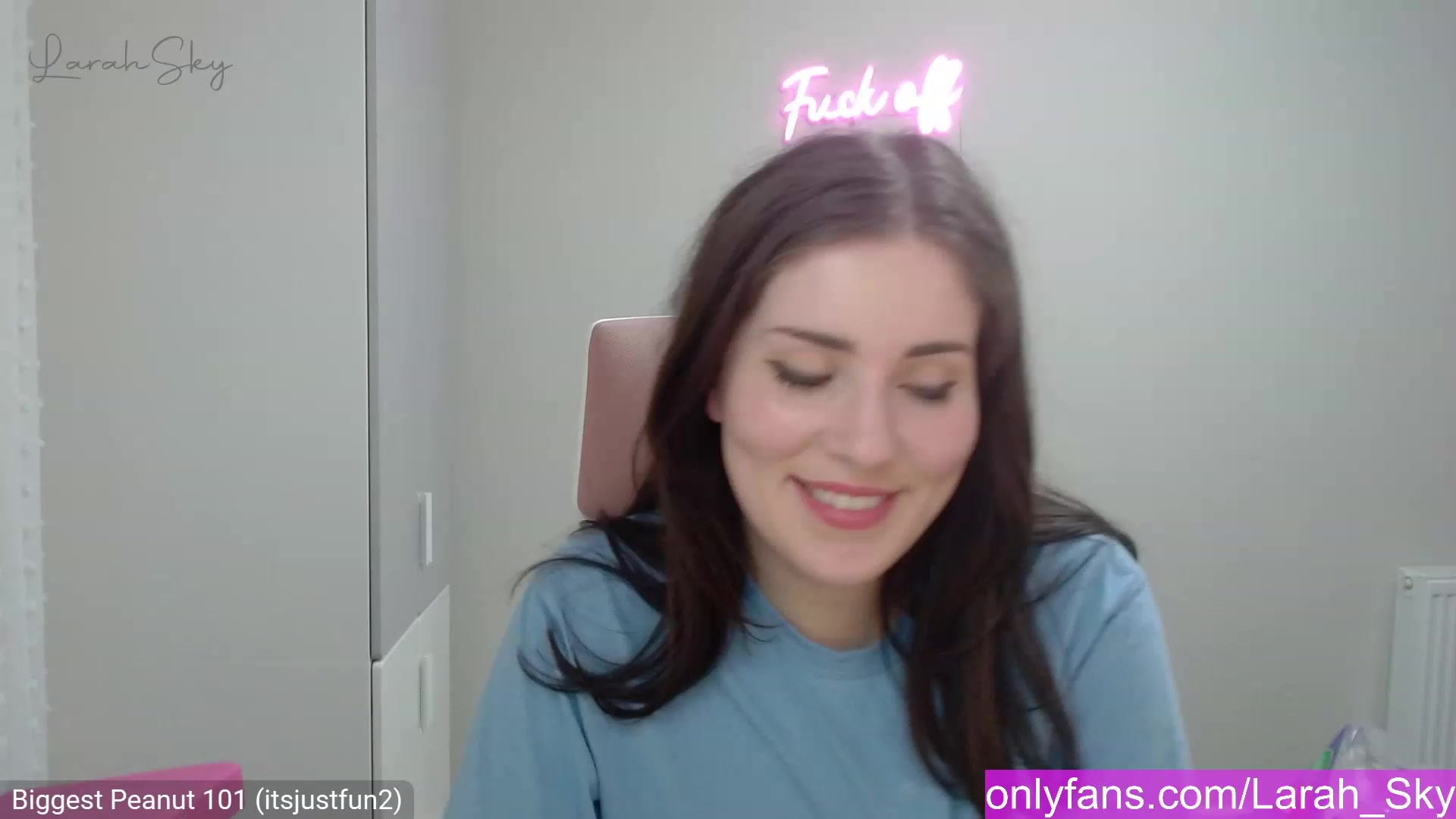Gallery image thumbnail from Larah_Sky's myfreecams stream on, 02/09/2023, 22:58 image 13 of 20