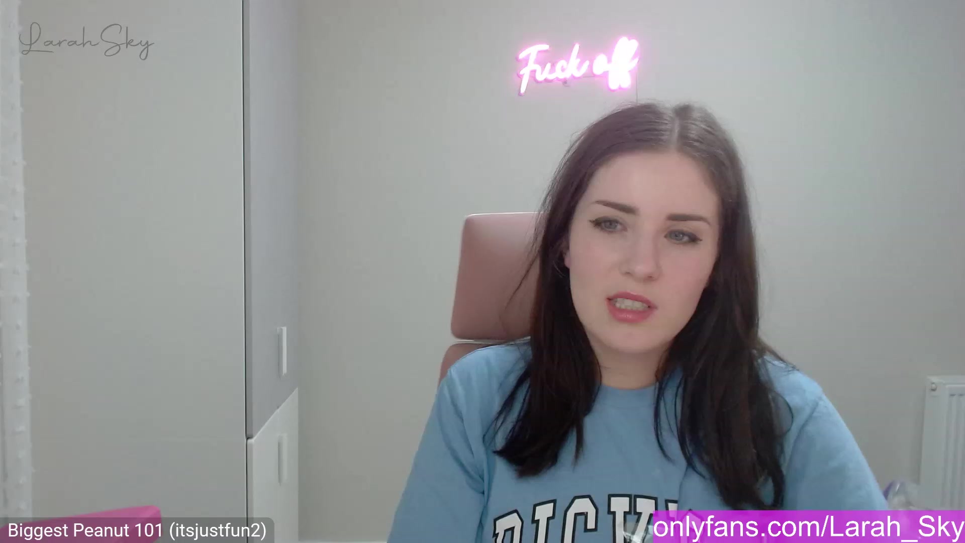Gallery image thumbnail from Larah_Sky's myfreecams stream on, 02/09/2023, 22:58 image 11 of 20
