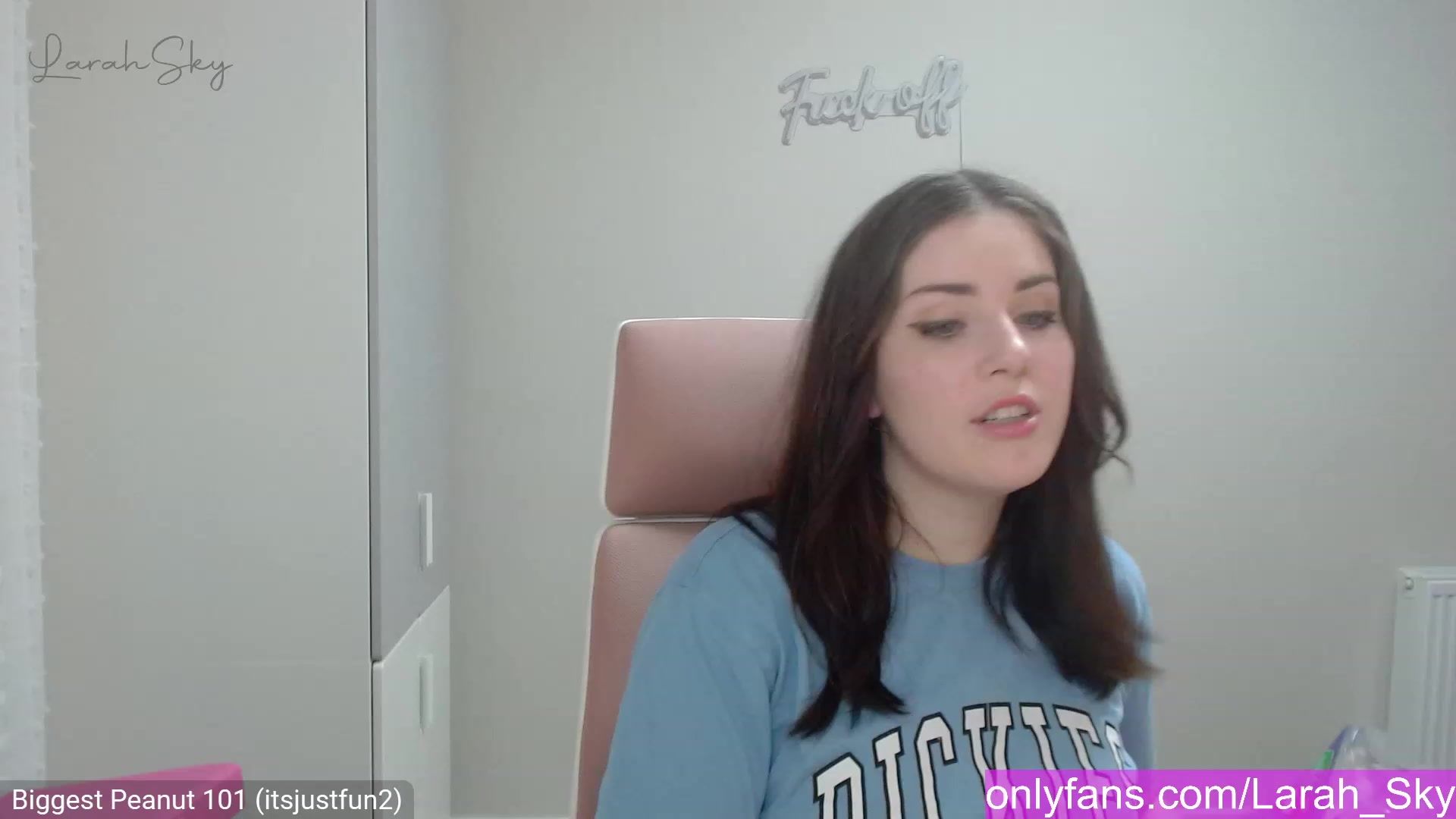 Gallery image thumbnail from Larah_Sky's myfreecams stream on, 02/09/2023, 22:58 image 6 of 20