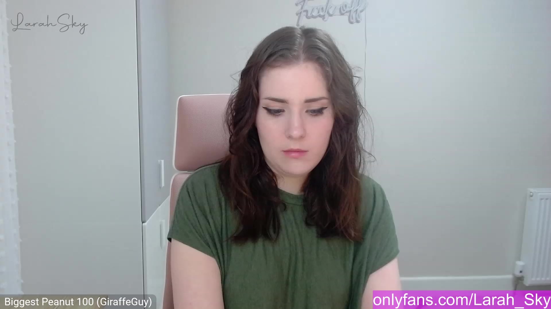 Gallery image thumbnail from Larah_Sky's myfreecams stream on, 02/10/2023, 23:08 image 10 of 20