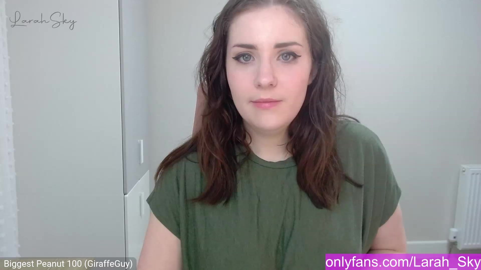Gallery image thumbnail from Larah_Sky's myfreecams stream on, 02/10/2023, 23:08 image 18 of 20