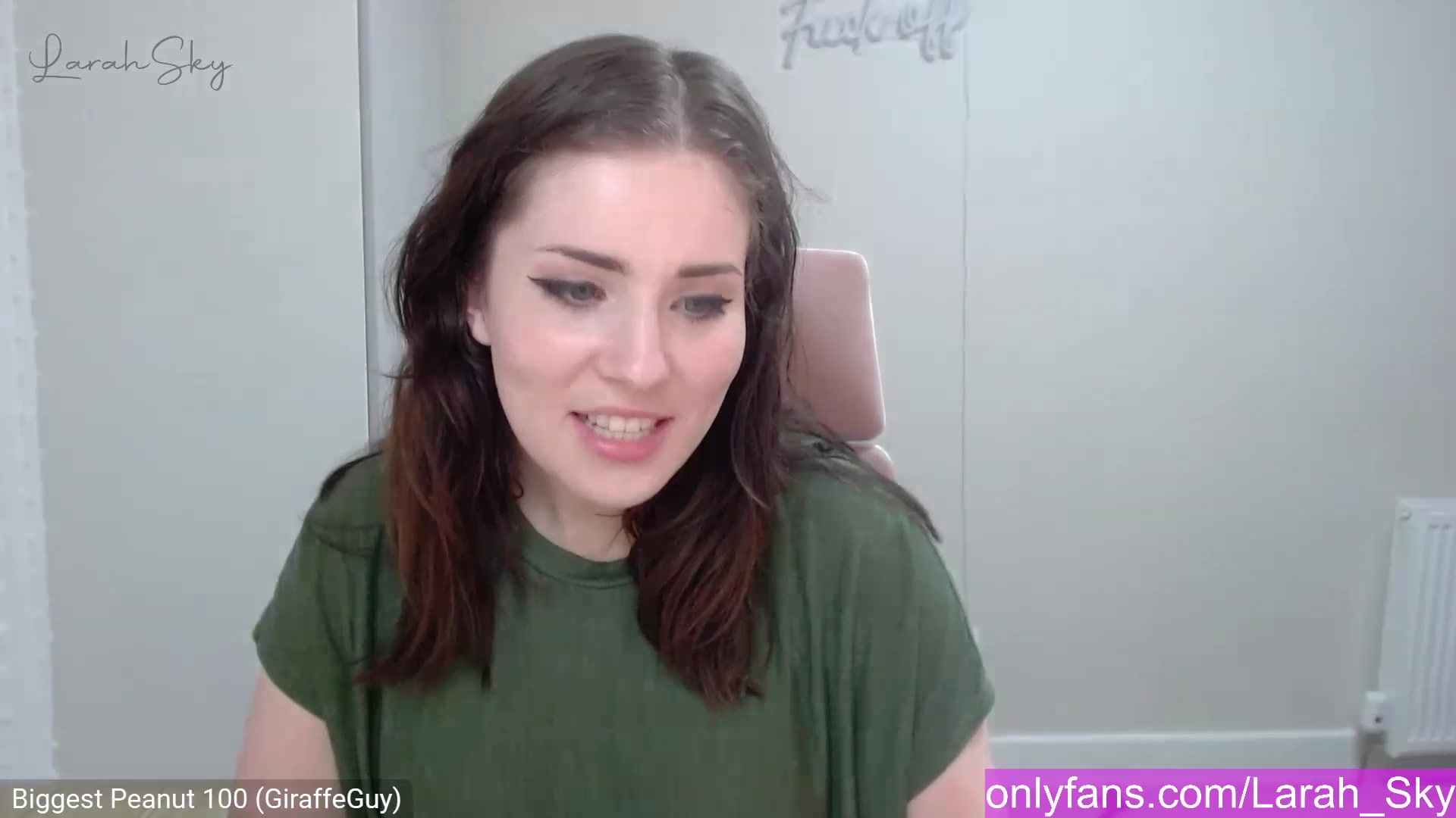 Gallery image thumbnail from Larah_Sky's myfreecams stream on, 02/10/2023, 23:08 image 16 of 20