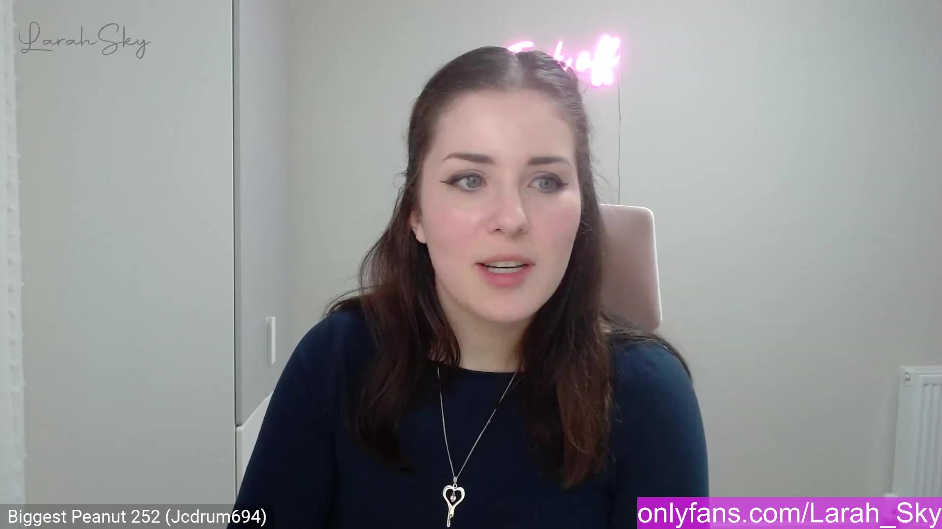Gallery image thumbnail from Larah_Sky's myfreecams stream on, 02/12/2023, 23:32 image 18 of 20