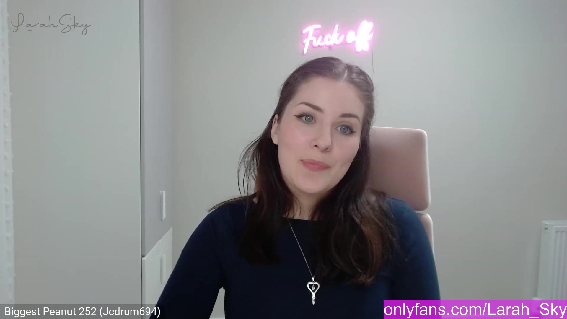 Gallery image thumbnail from Larah_Sky's myfreecams stream on, 02/12/2023, 23:56 image 17 of 20