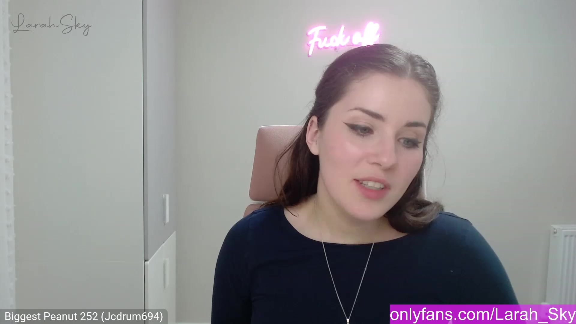 Gallery image thumbnail from Larah_Sky's myfreecams stream on, 02/12/2023, 23:56 image 5 of 20