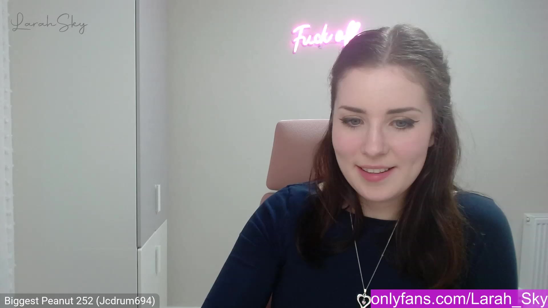 Gallery image thumbnail from Larah_Sky's myfreecams stream on, 02/12/2023, 23:56 image 3 of 20