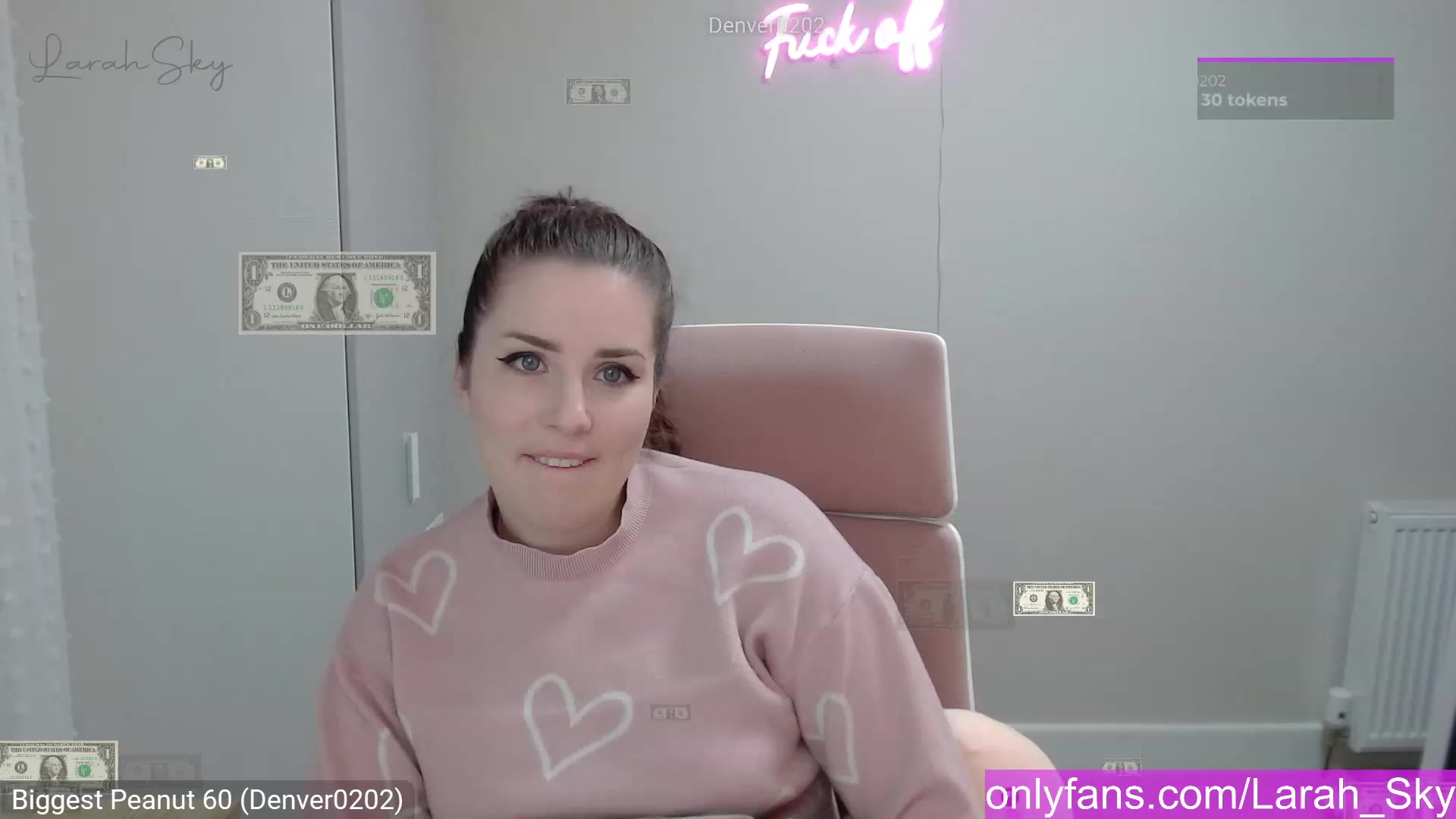Gallery image thumbnail from Larah_Sky's myfreecams stream on, 02/19/2023, 20:09 image 5 of 20