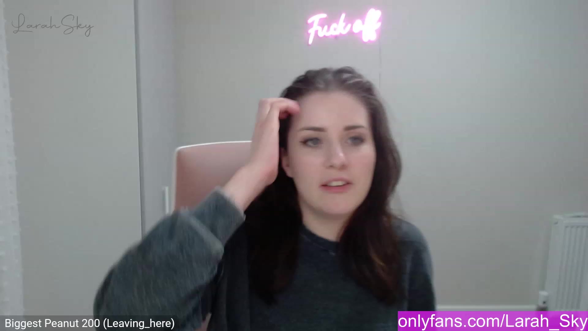 Gallery image thumbnail from Larah_Sky's myfreecams stream on, 02/20/2023, 23:53 image 9 of 20