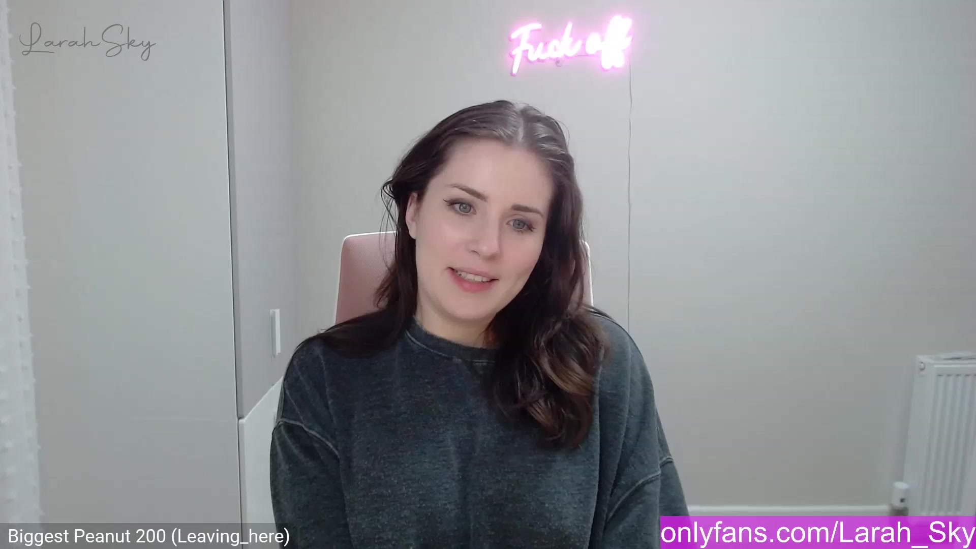 Gallery image thumbnail from Larah_Sky's myfreecams stream on, 02/20/2023, 23:53 image 10 of 20