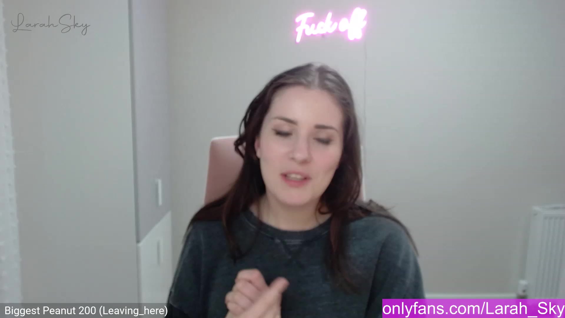 Gallery image thumbnail from Larah_Sky's myfreecams stream on, 02/20/2023, 23:53 image 12 of 20