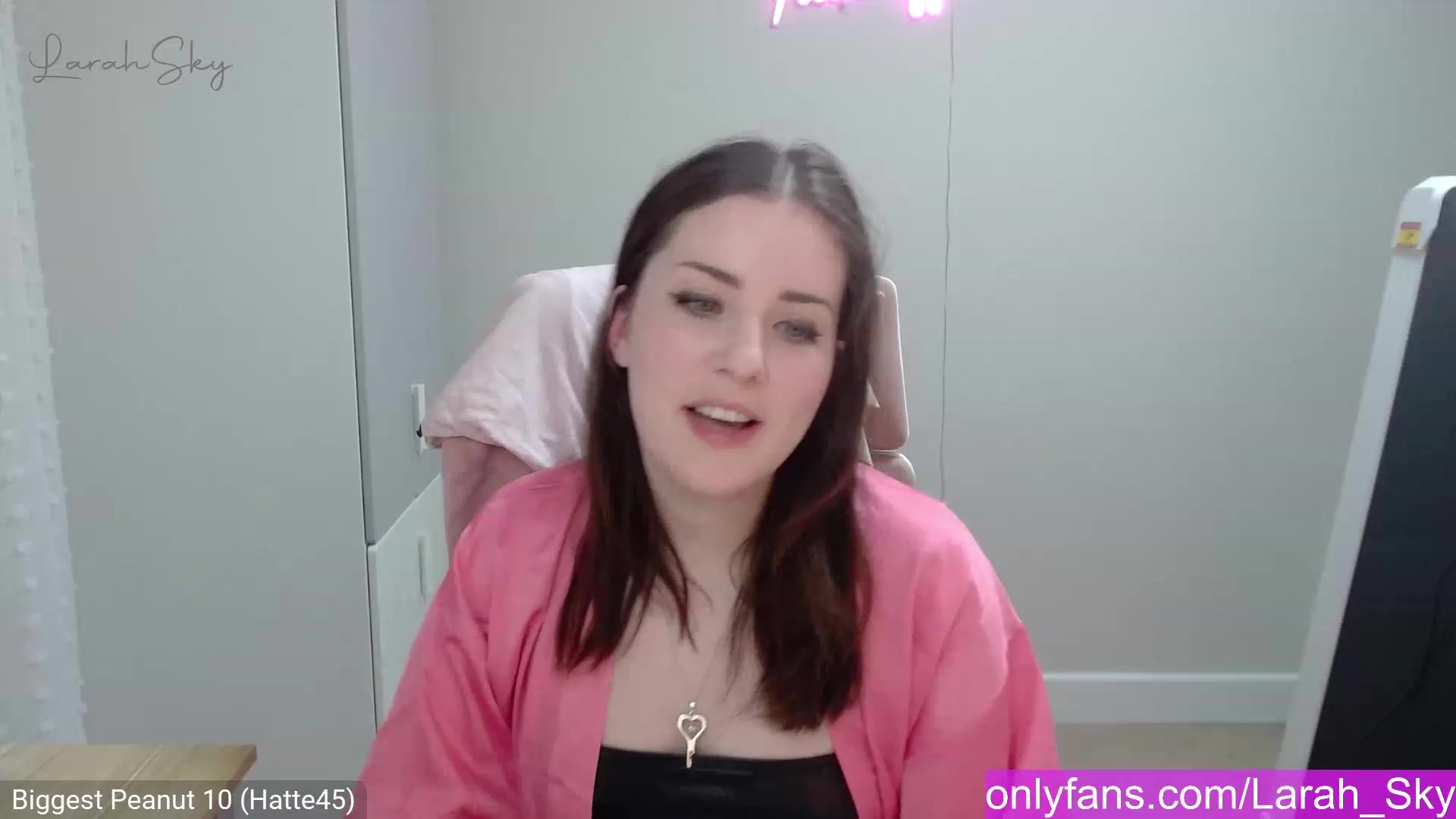 Gallery image thumbnail from Larah_Sky's myfreecams stream on, 02/23/2023, 23:03 image 12 of 20