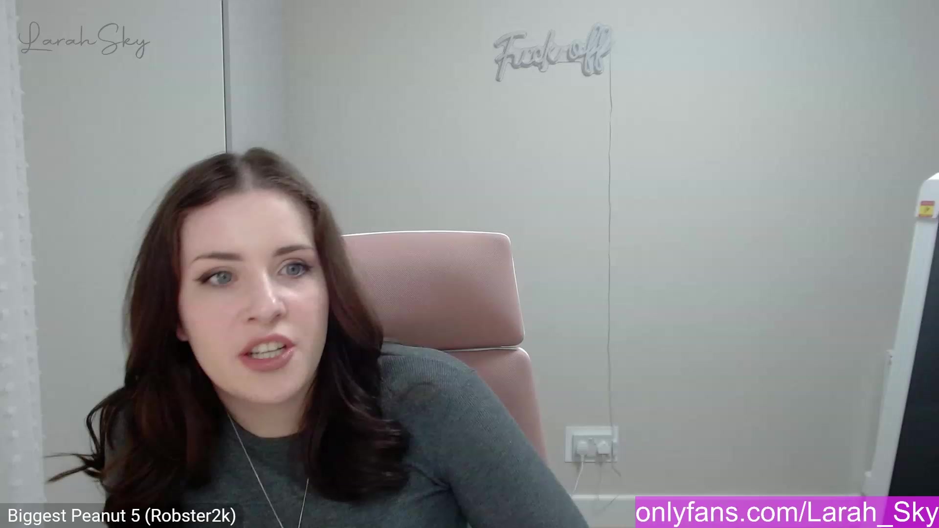 Gallery image thumbnail from Larah_Sky's myfreecams stream on, 02/24/2023, 22:10 image 8 of 20