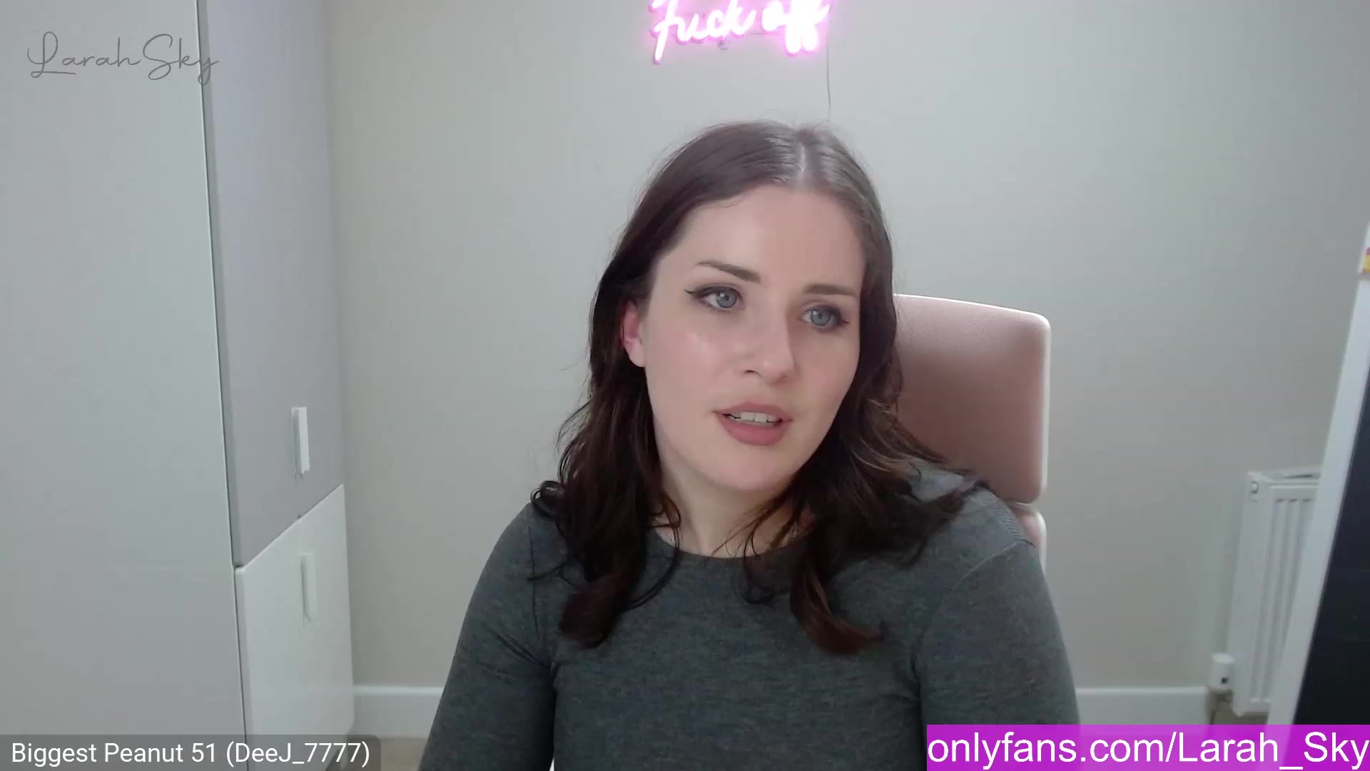 Gallery image thumbnail from Larah_Sky's myfreecams stream on, 02/26/2023, 22:18 image 13 of 20