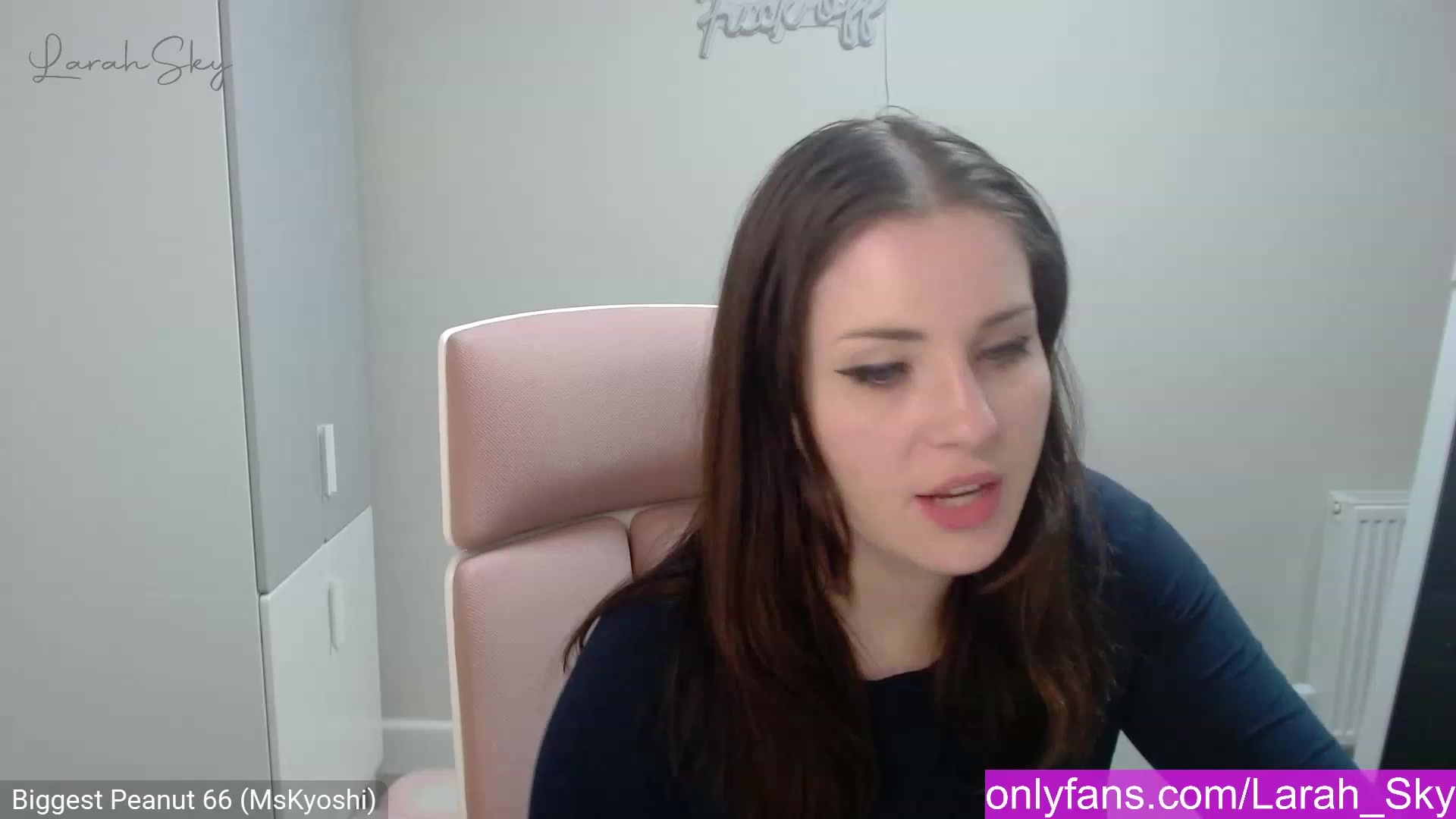 Gallery image thumbnail from Larah_Sky's myfreecams stream on, 03/02/2023, 24:36 image 3 of 20