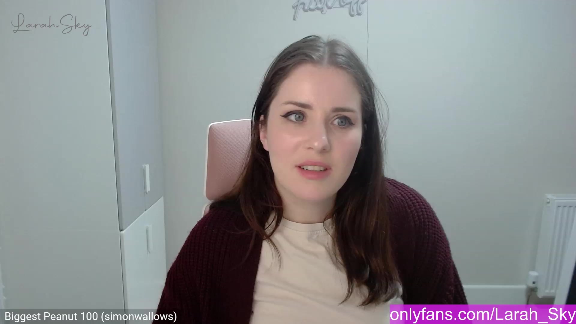 Gallery image thumbnail from Larah_Sky's myfreecams stream on, 03/02/2023, 22:17 image 11 of 20