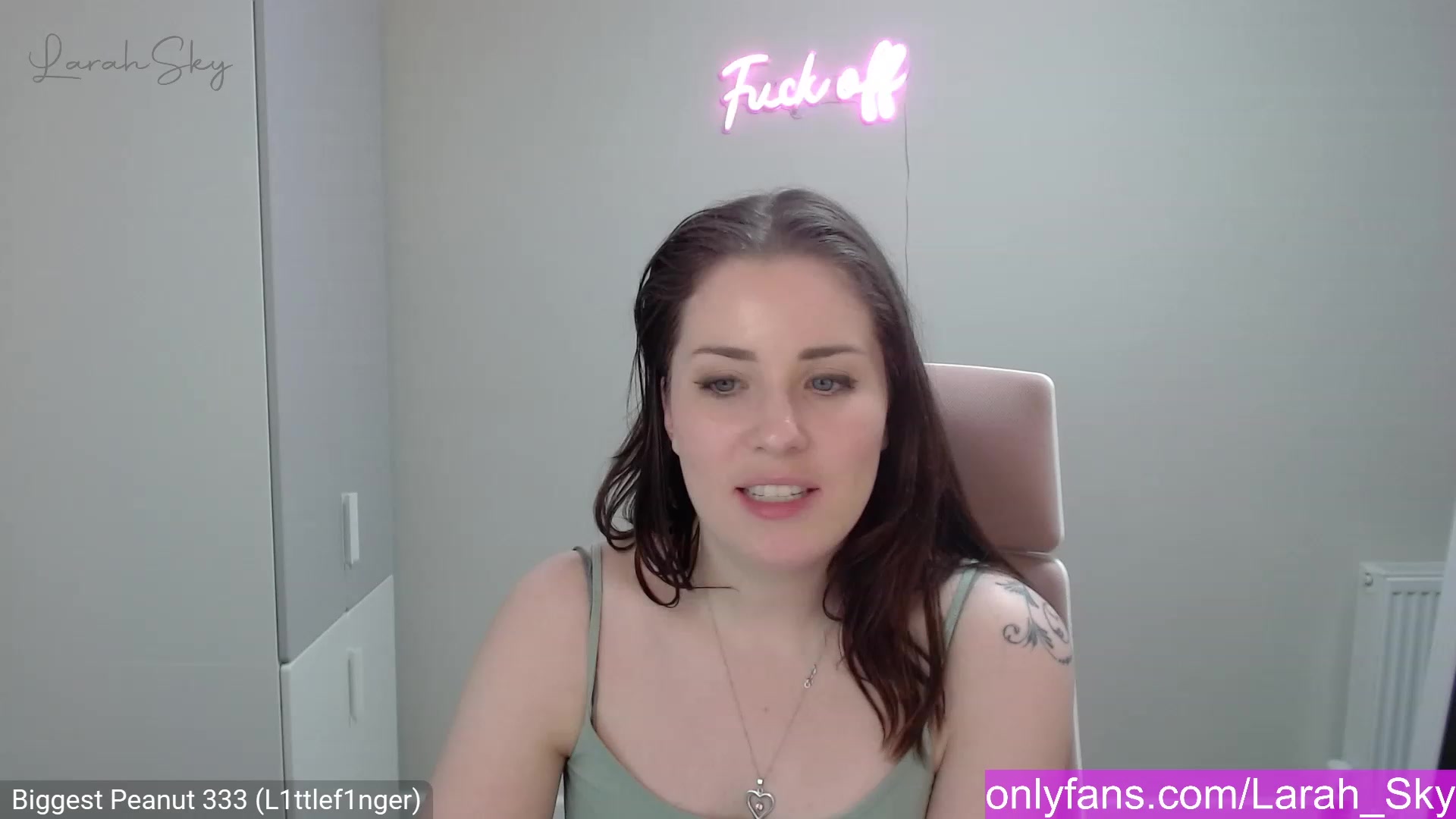 Gallery image thumbnail from Larah_Sky's myfreecams stream on, 03/03/2023, 22:44 image 3 of 20