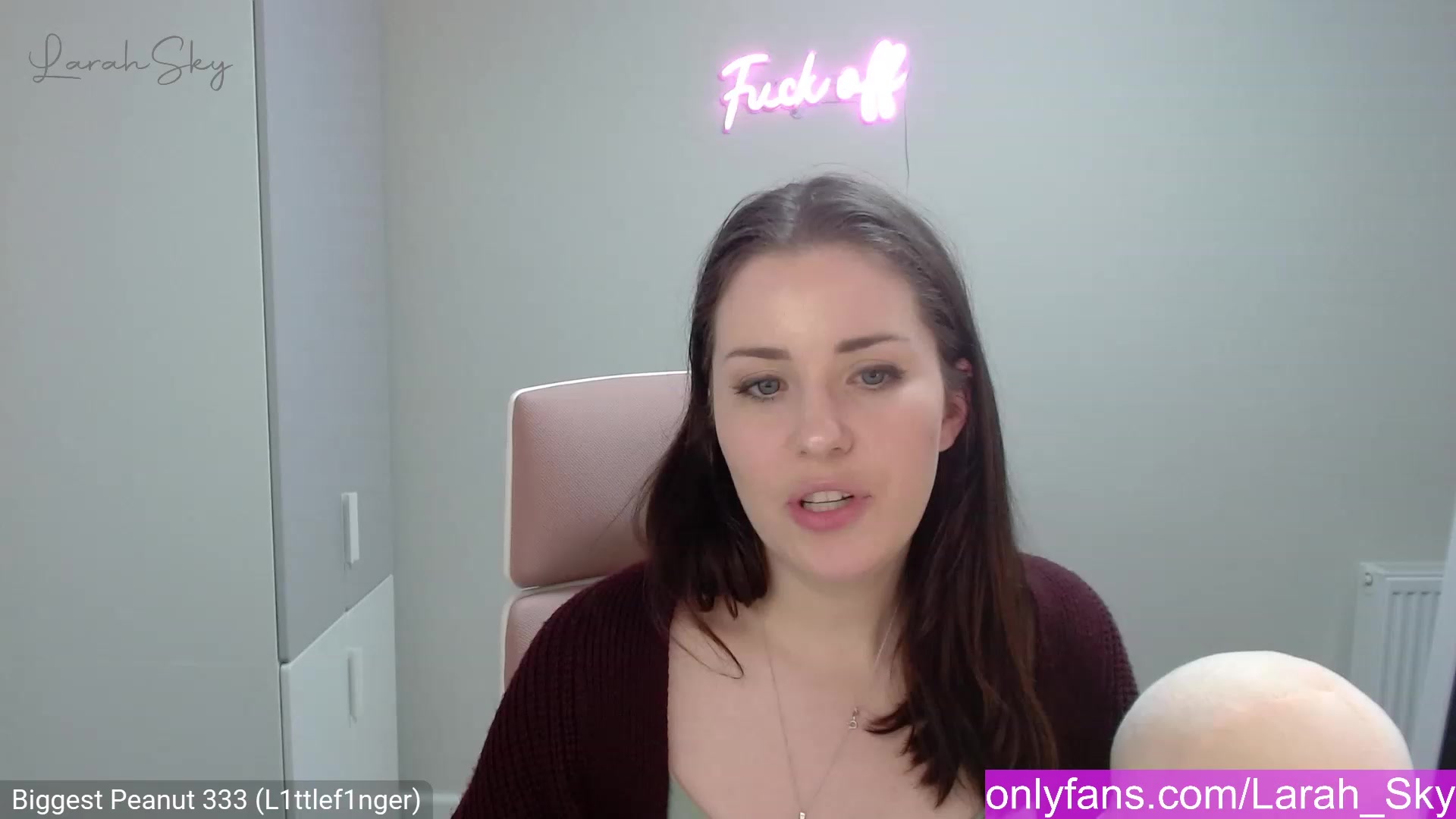 Gallery image thumbnail from Larah_Sky's myfreecams stream on, 03/03/2023, 22:44 image 8 of 20