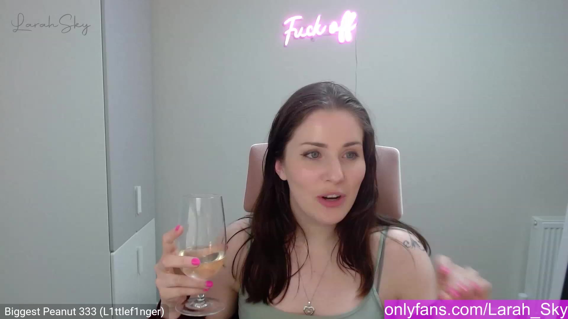 Gallery image thumbnail from Larah_Sky's myfreecams stream on, 03/03/2023, 23:33 image 1 of 20