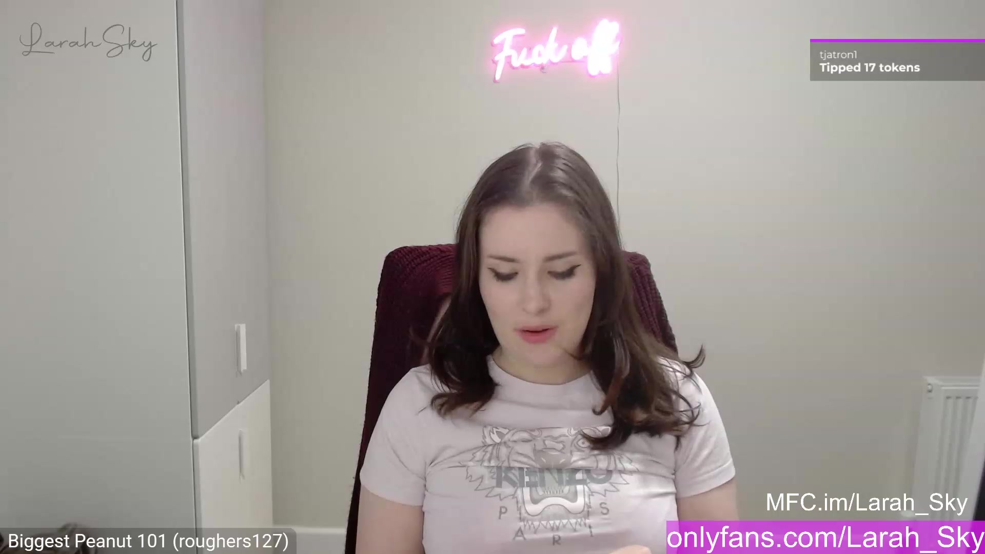 Gallery image thumbnail from Larah_Sky's myfreecams stream on, 03/06/2023, 21:33 image 9 of 20