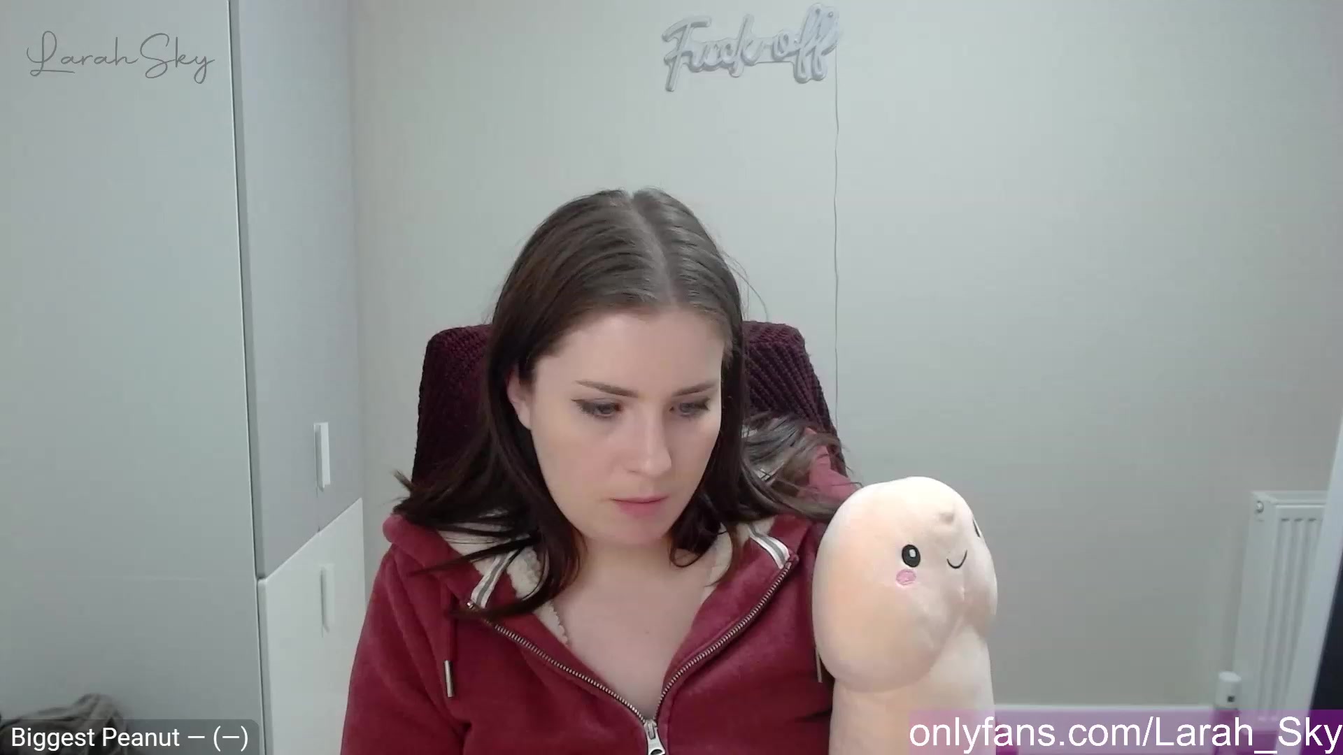 Gallery image thumbnail from Larah_Sky's myfreecams stream on, 03/07/2023, 23:17 image 1 of 20