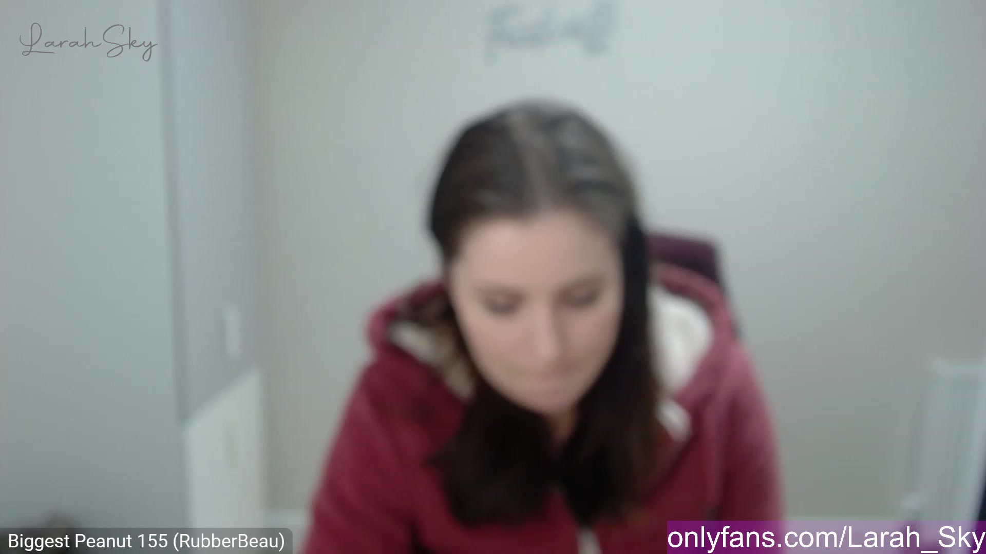Gallery image thumbnail from Larah_Sky's myfreecams stream on, 03/08/2023, 24:09 image 10 of 20
