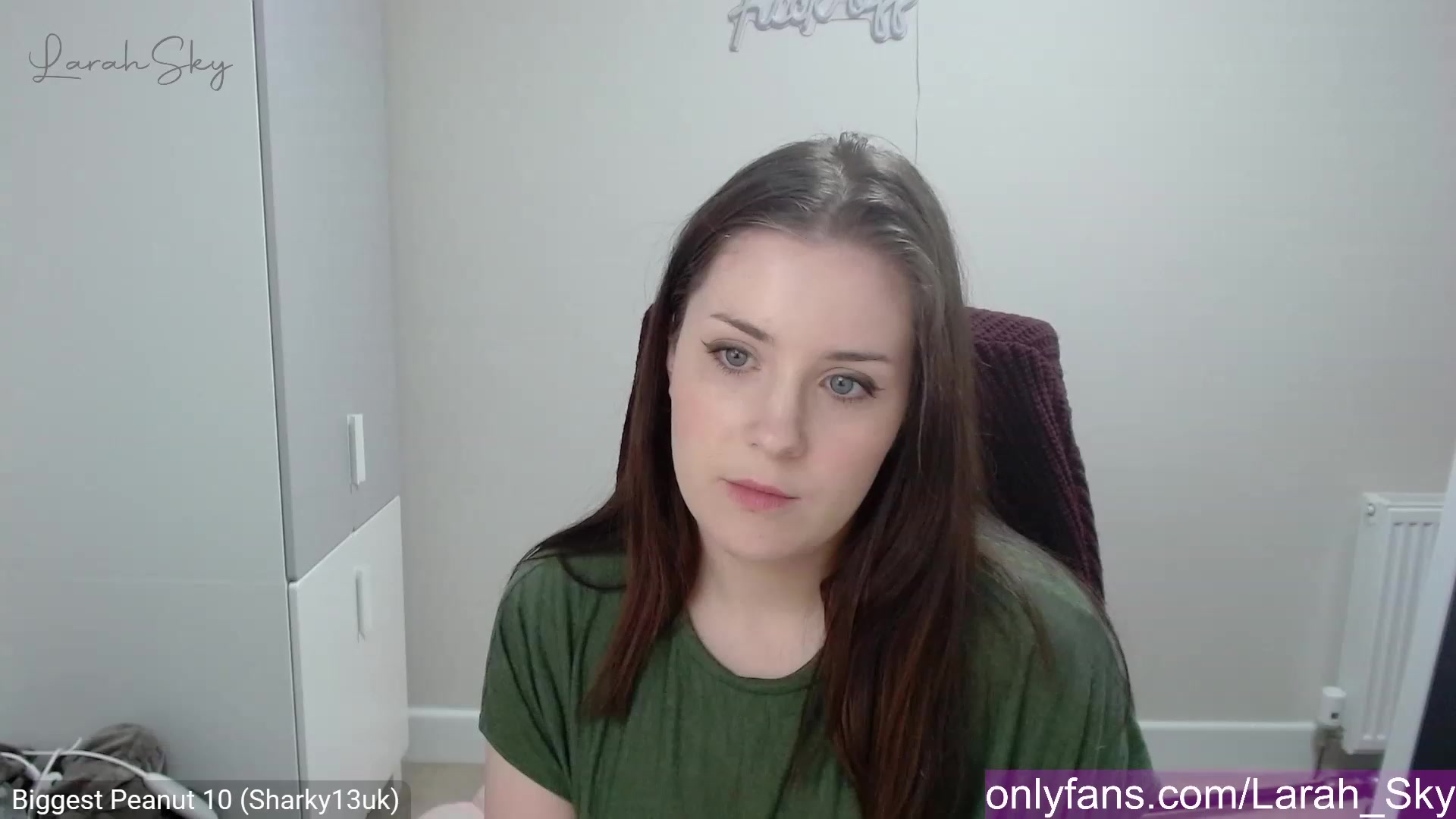 Gallery image thumbnail from Larah_Sky's myfreecams stream on, 03/10/2023, 23:16 image 8 of 20