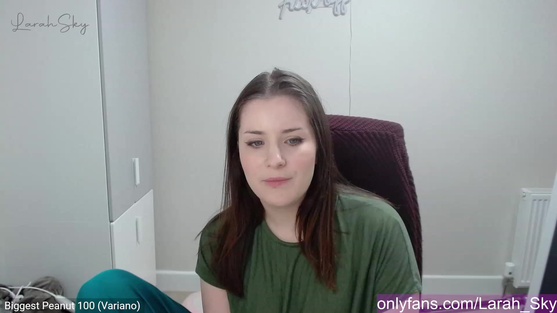 Gallery image thumbnail from Larah_Sky's myfreecams stream on, 03/10/2023, 23:16 image 14 of 20