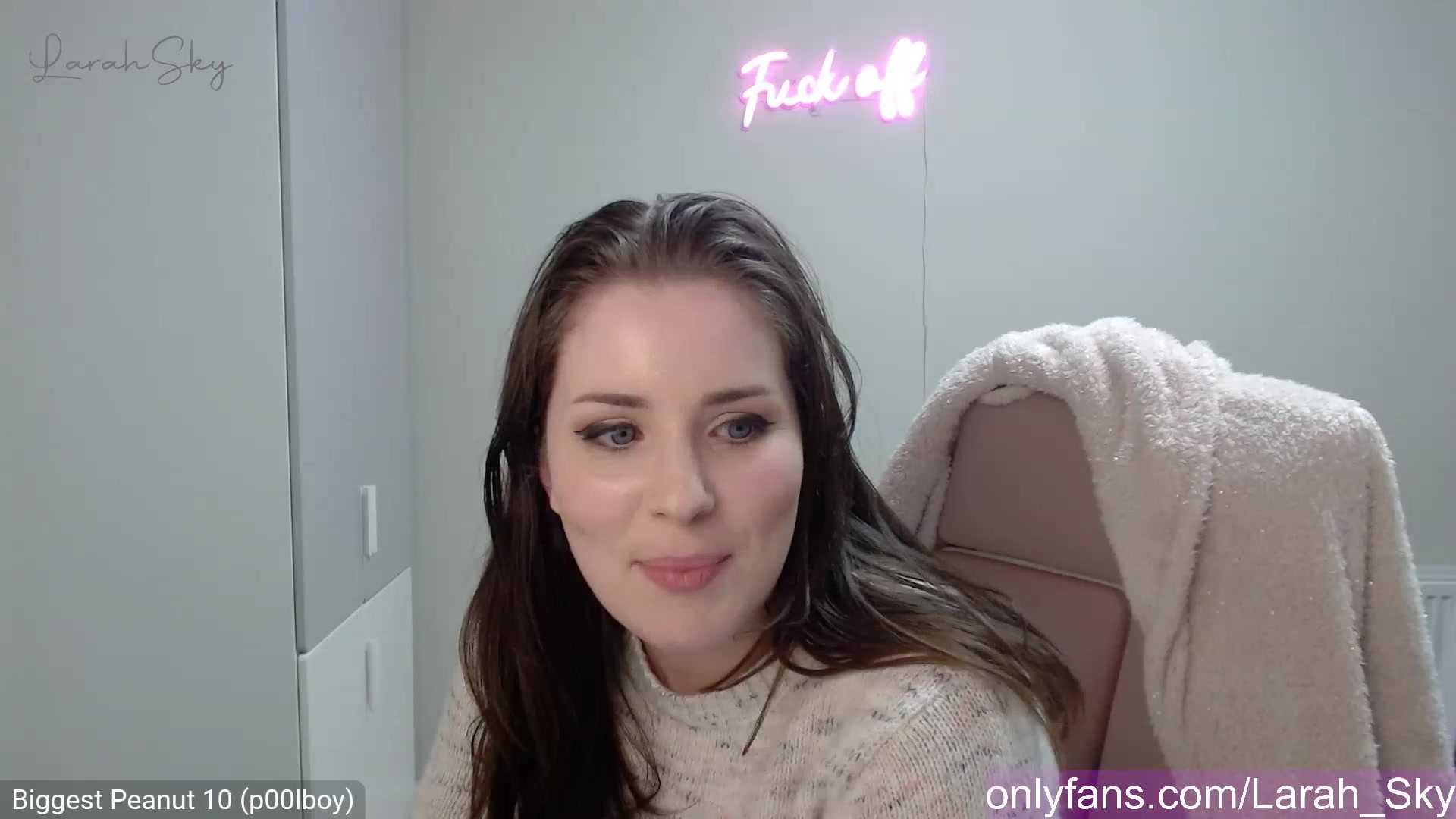 Gallery image thumbnail from Larah_Sky's myfreecams stream on, 03/12/2023, 23:27 image 20 of 20