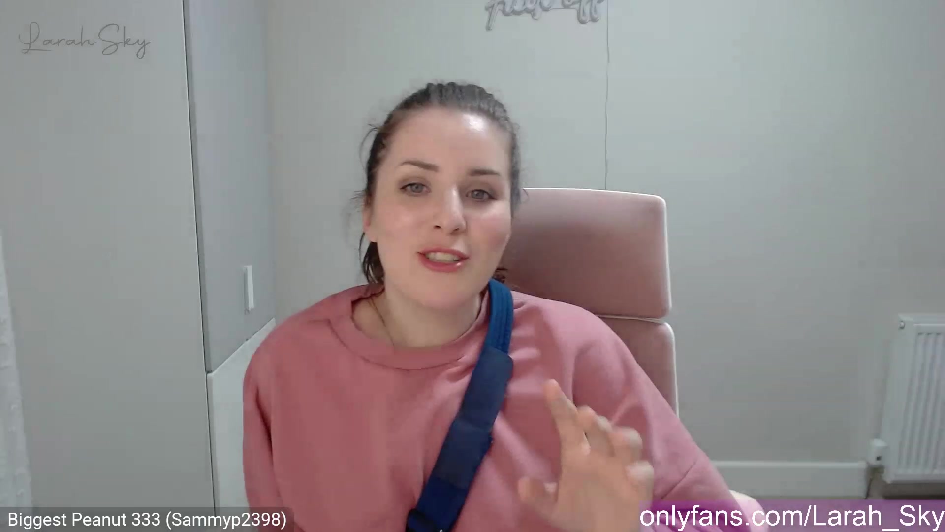 Gallery image thumbnail from Larah_Sky's myfreecams stream on, 03/22/2023, 22:52 image 15 of 20