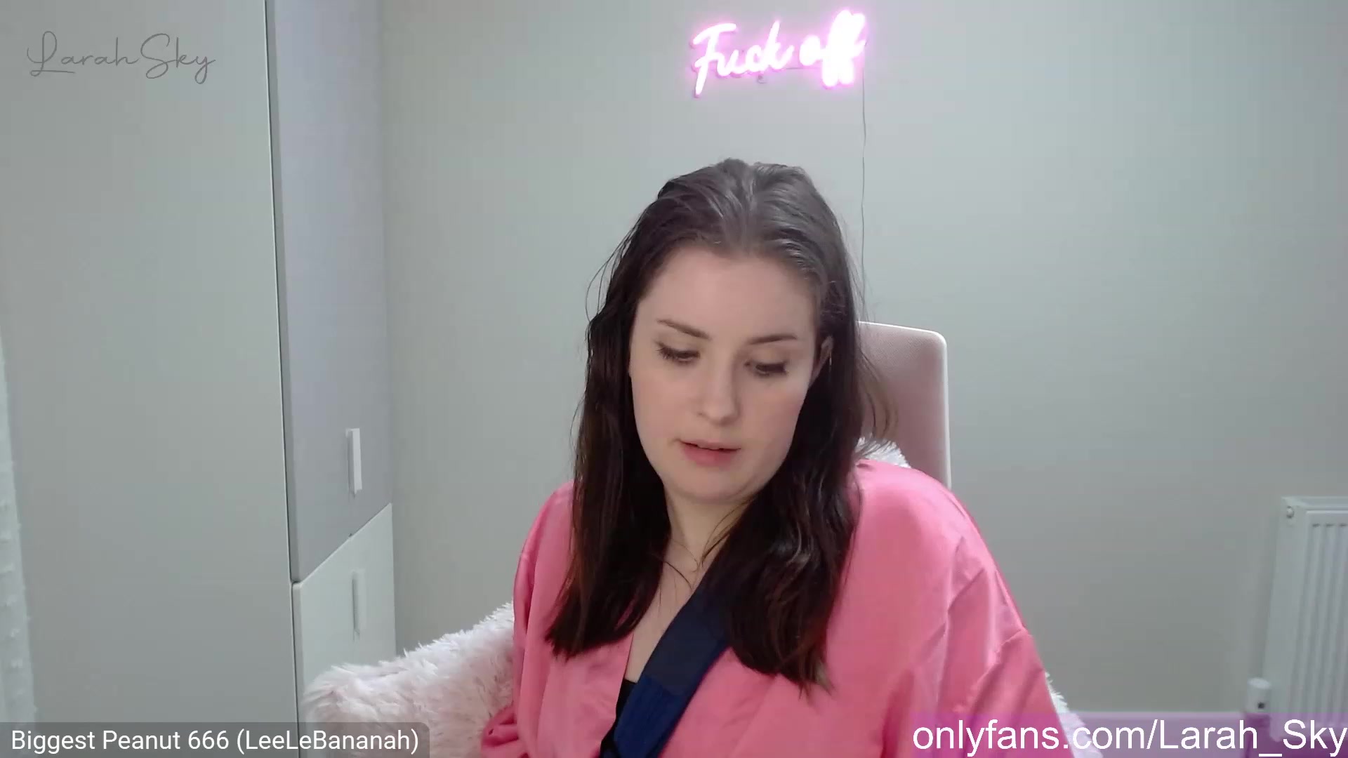 Gallery image thumbnail from Larah_Sky's myfreecams stream on, 03/23/2023, 23:54 image 20 of 20