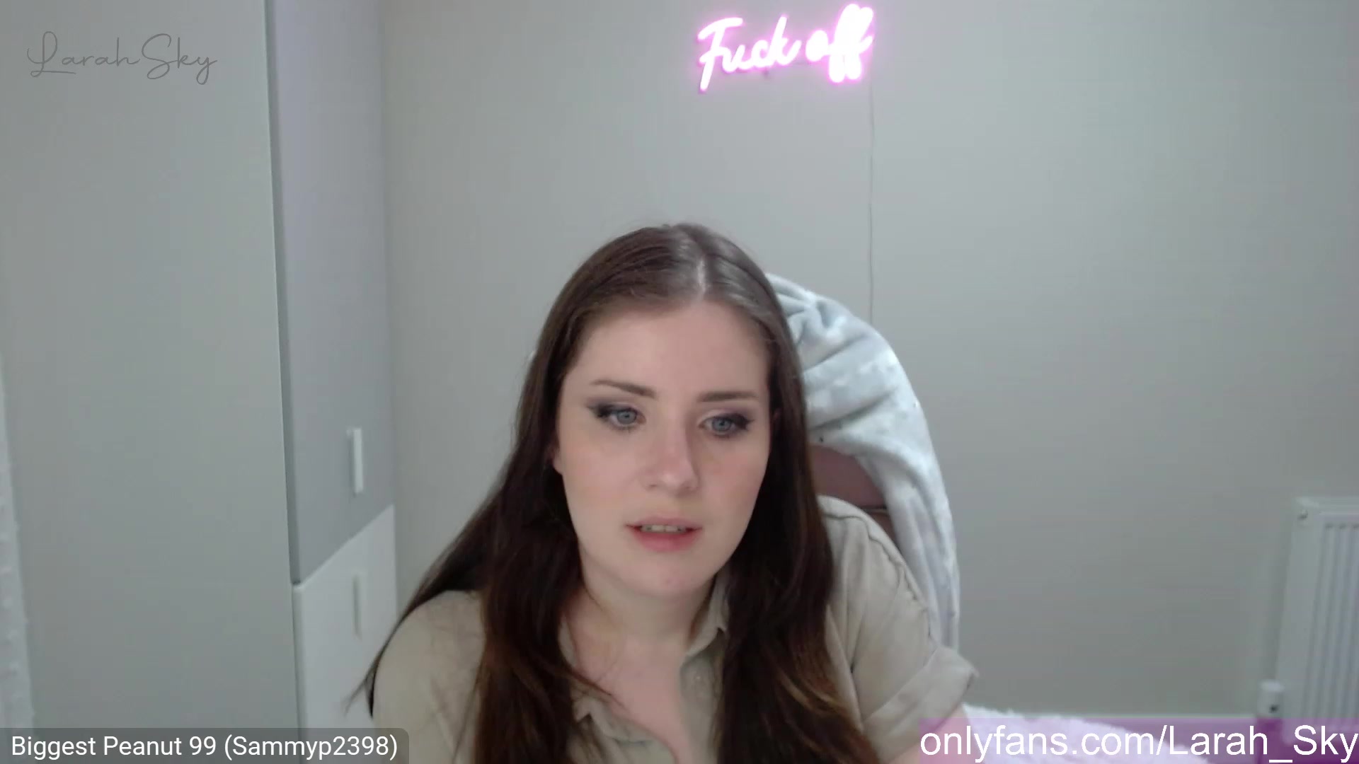 Gallery image thumbnail from Larah_Sky's myfreecams stream on, 03/24/2023, 20:18 image 10 of 20