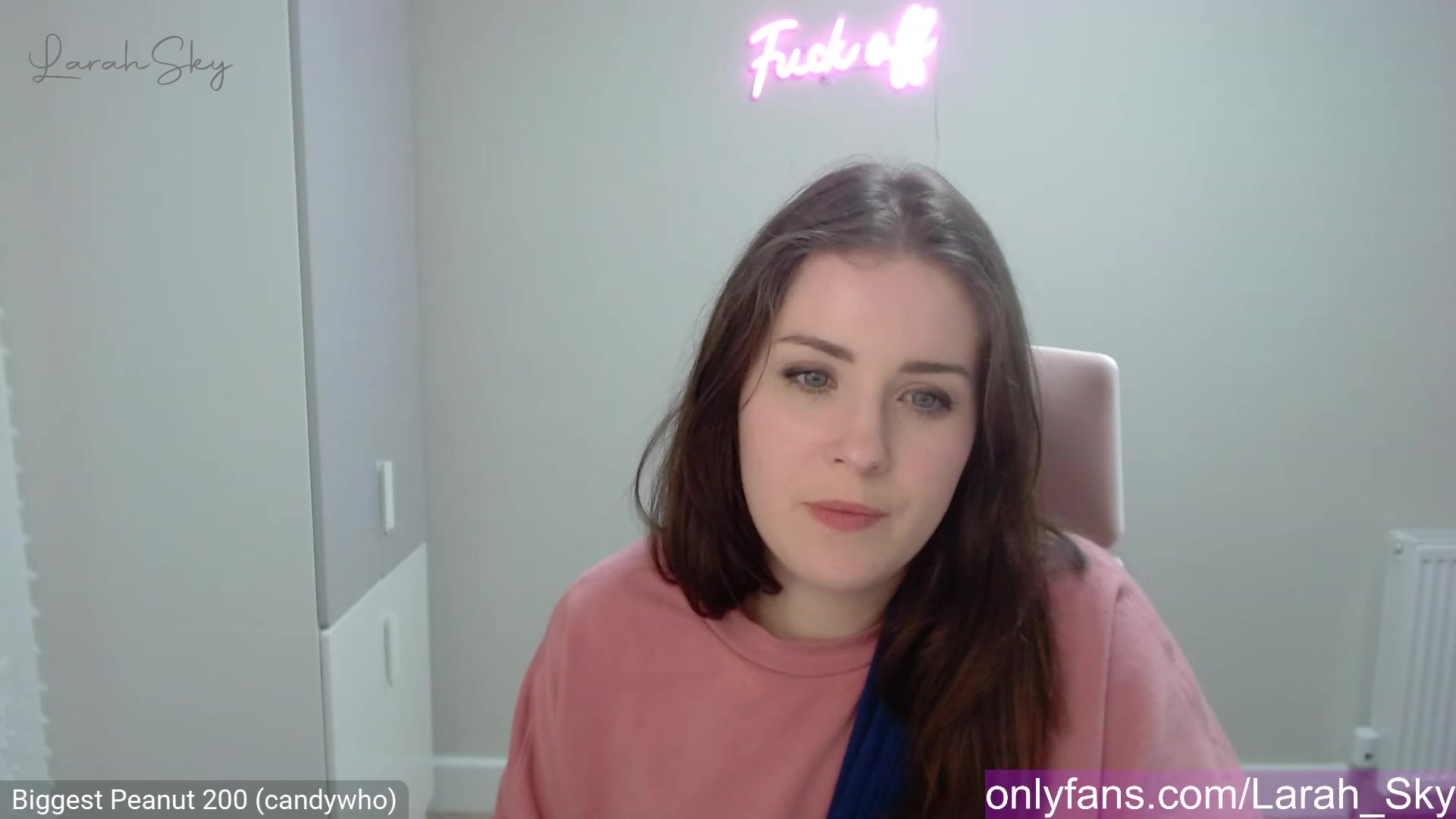 Gallery image thumbnail from Larah_Sky's myfreecams stream on, 03/26/2023, 22:23 image 18 of 20
