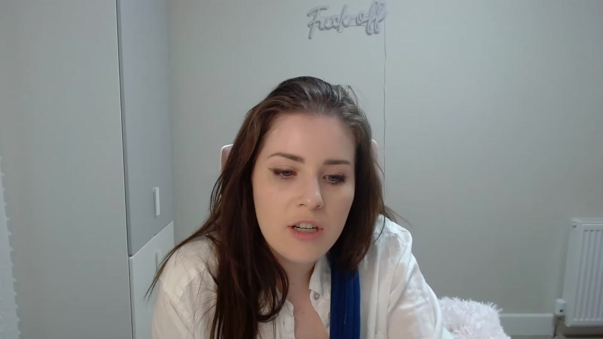 Gallery image thumbnail from Larah_Sky's myfreecams stream on, 03/27/2023, 20:52 image 16 of 20